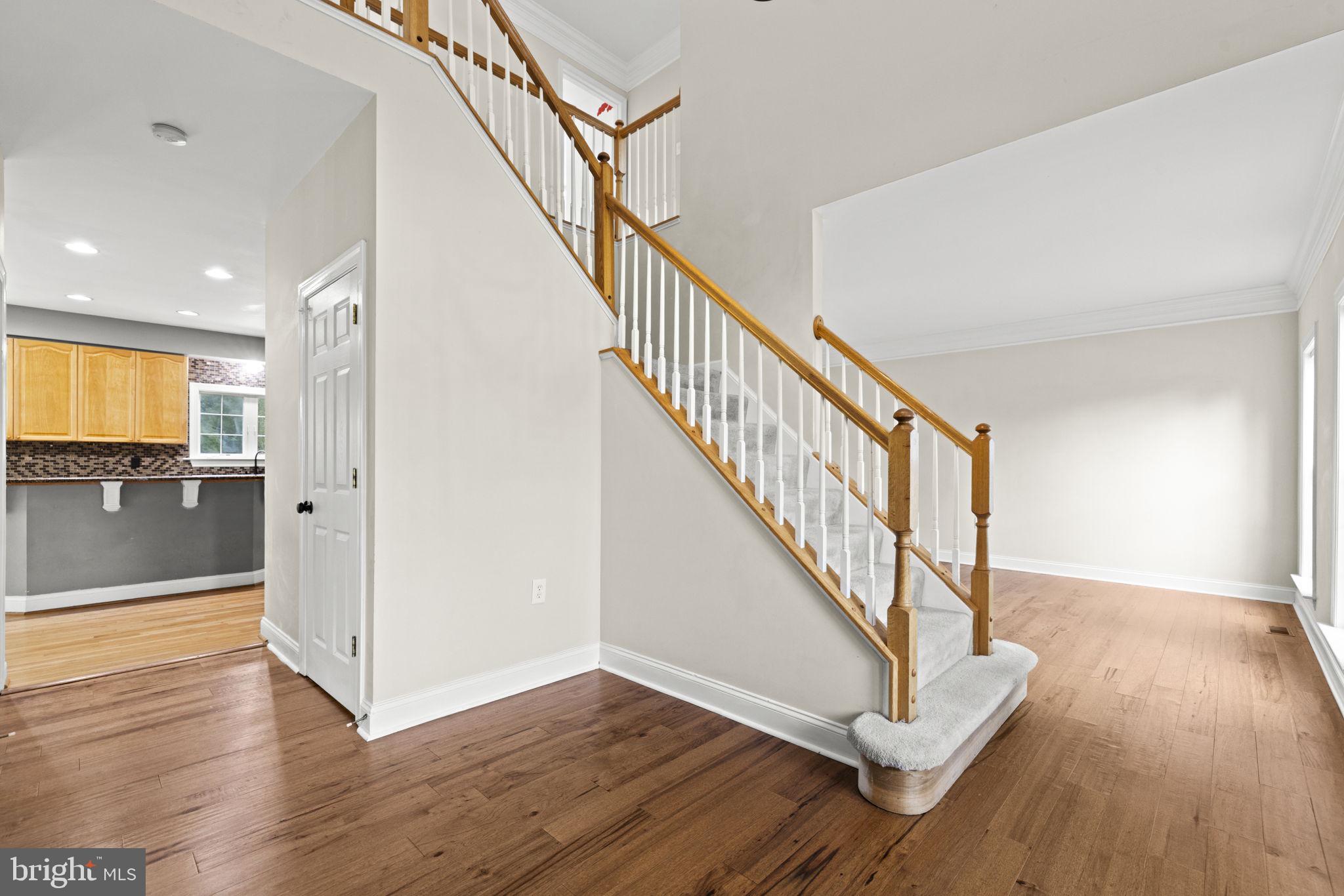 MEADOW BROOK - Residential
