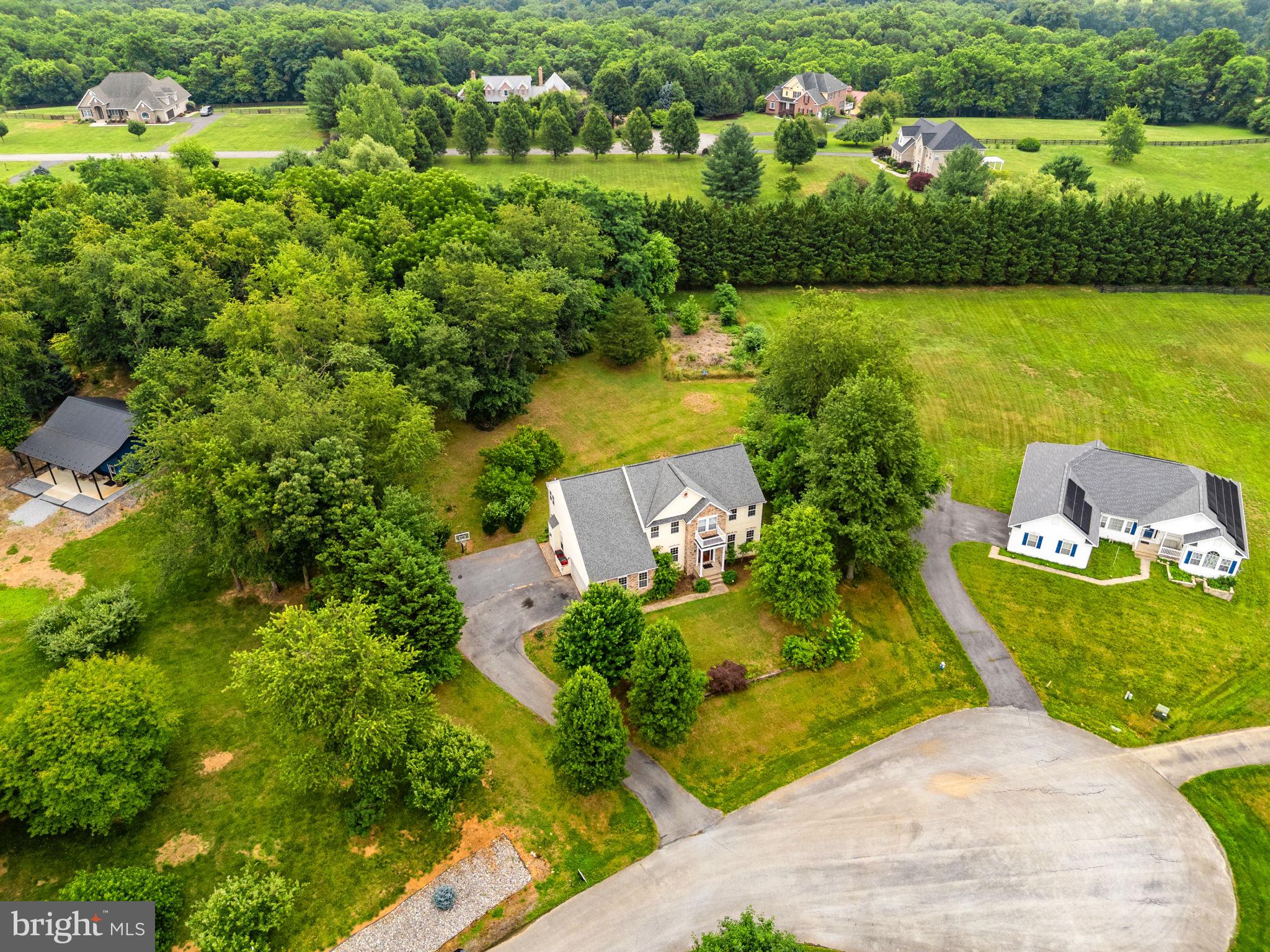 MEADOW BROOK - Residential