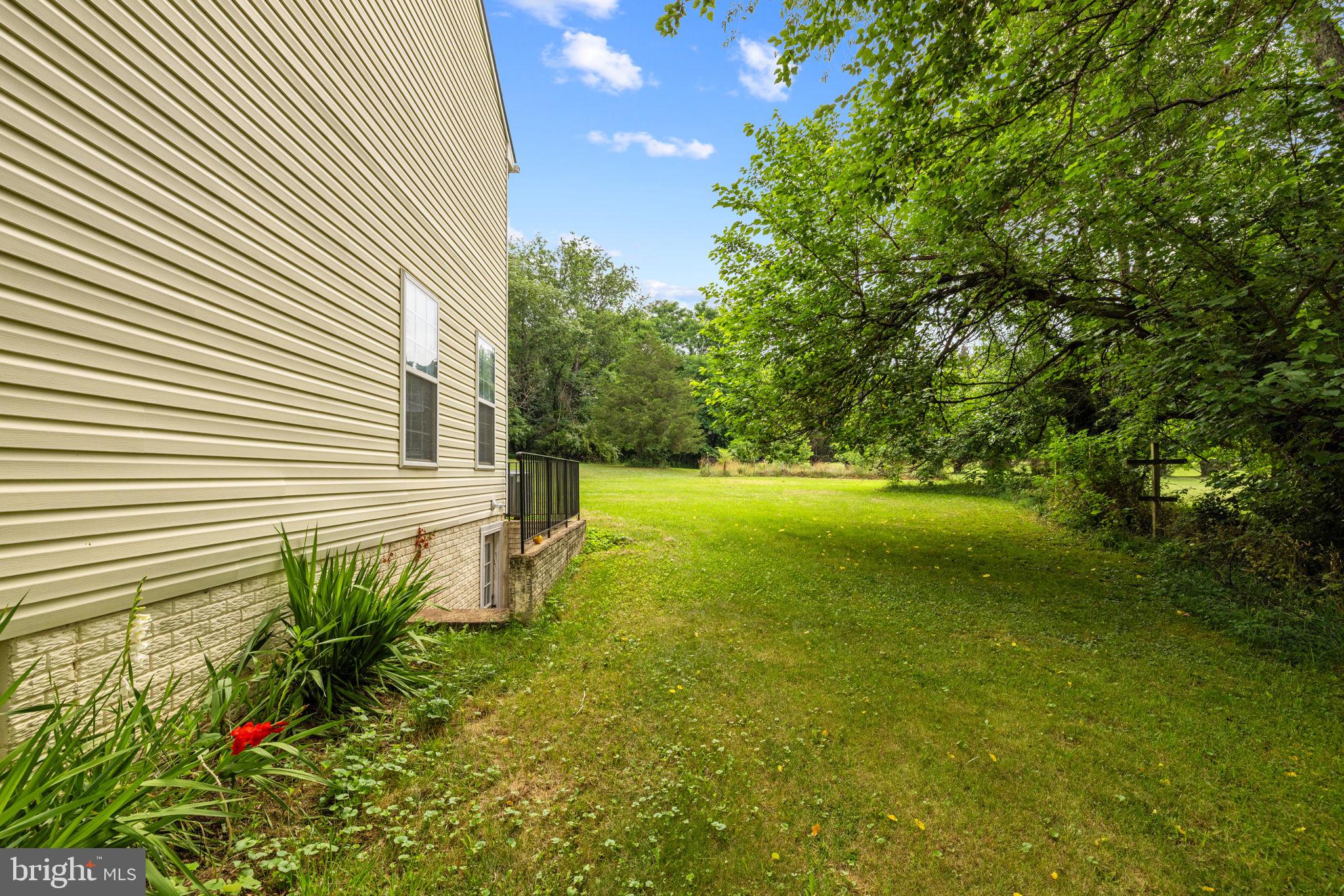MEADOW BROOK - Residential