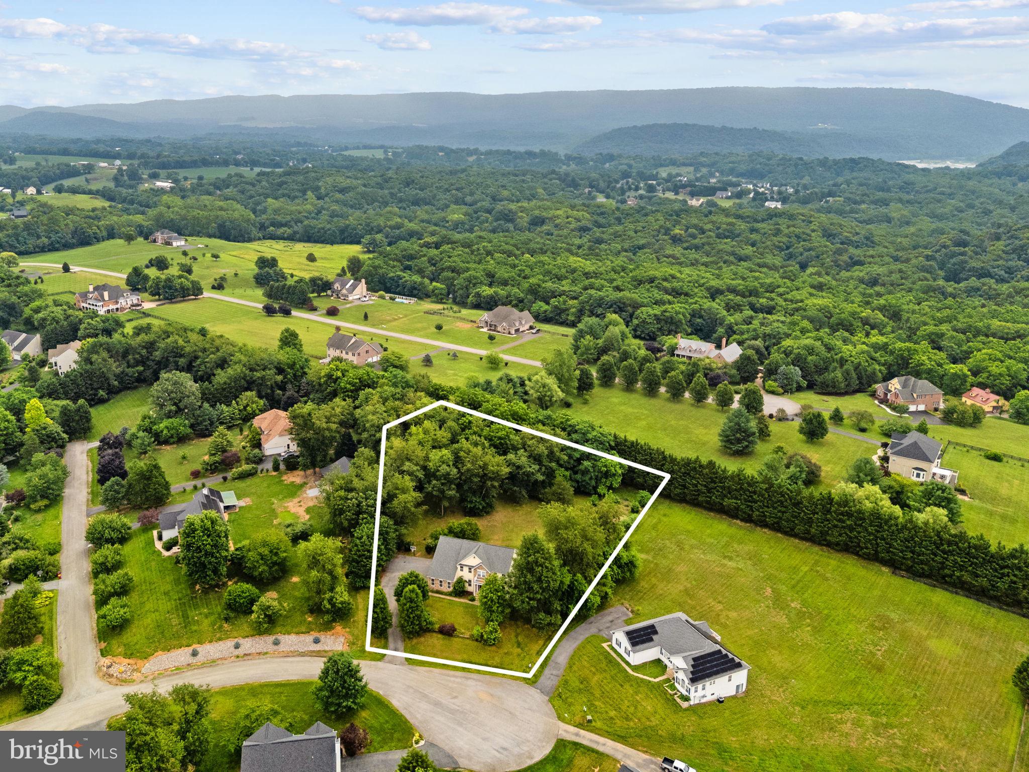 MEADOW BROOK - Residential