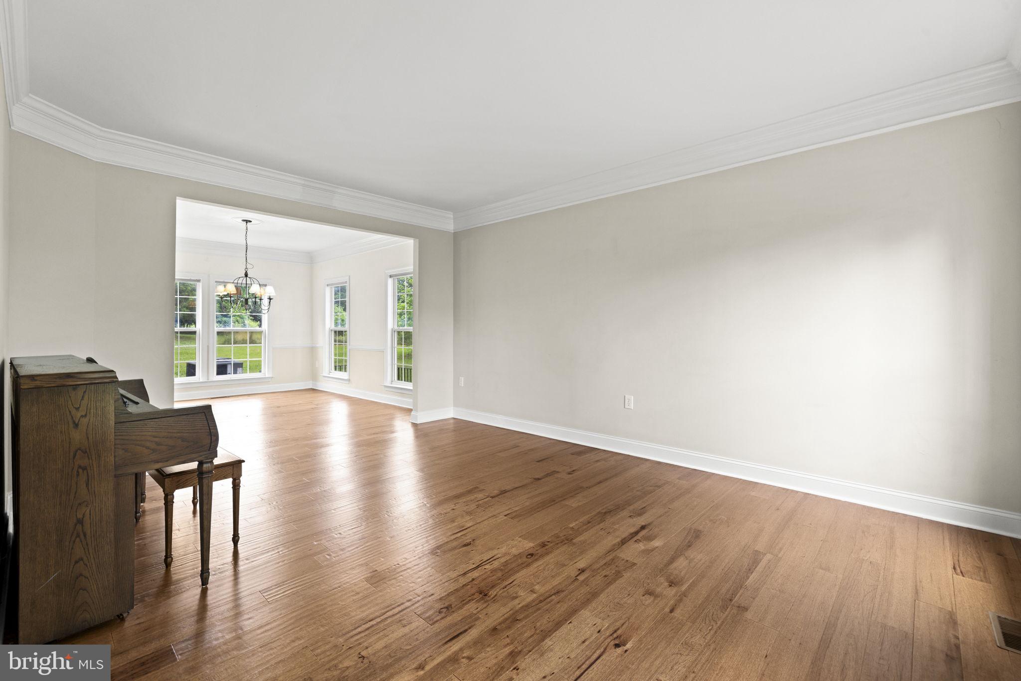 MEADOW BROOK - Residential