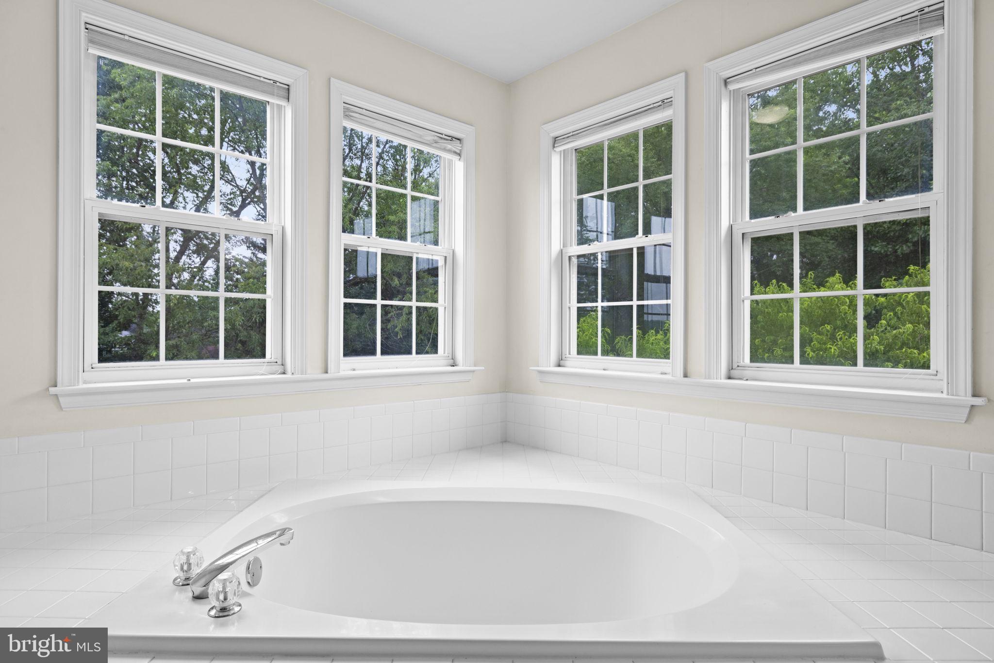 MEADOW BROOK - Residential