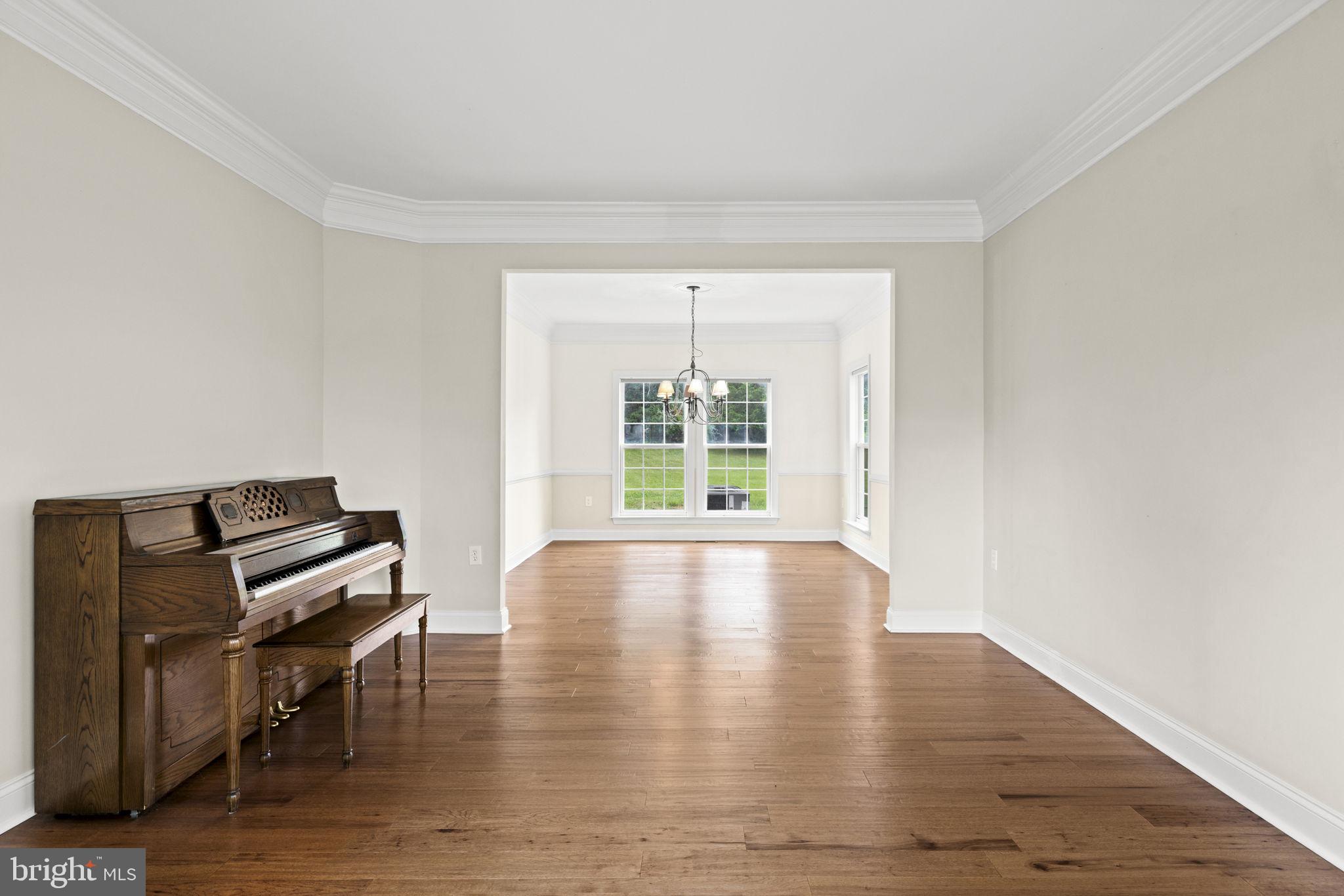 MEADOW BROOK - Residential