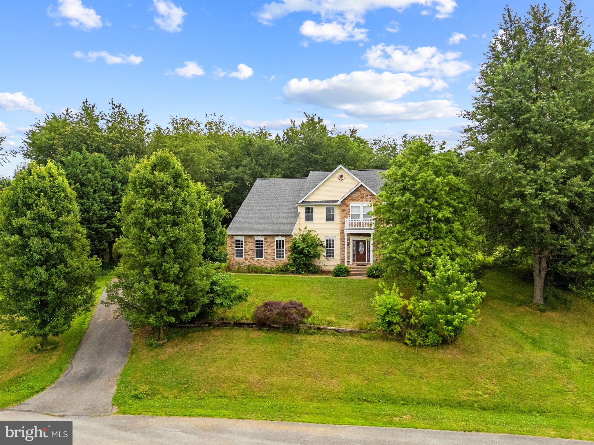 MEADOW BROOK - Residential
