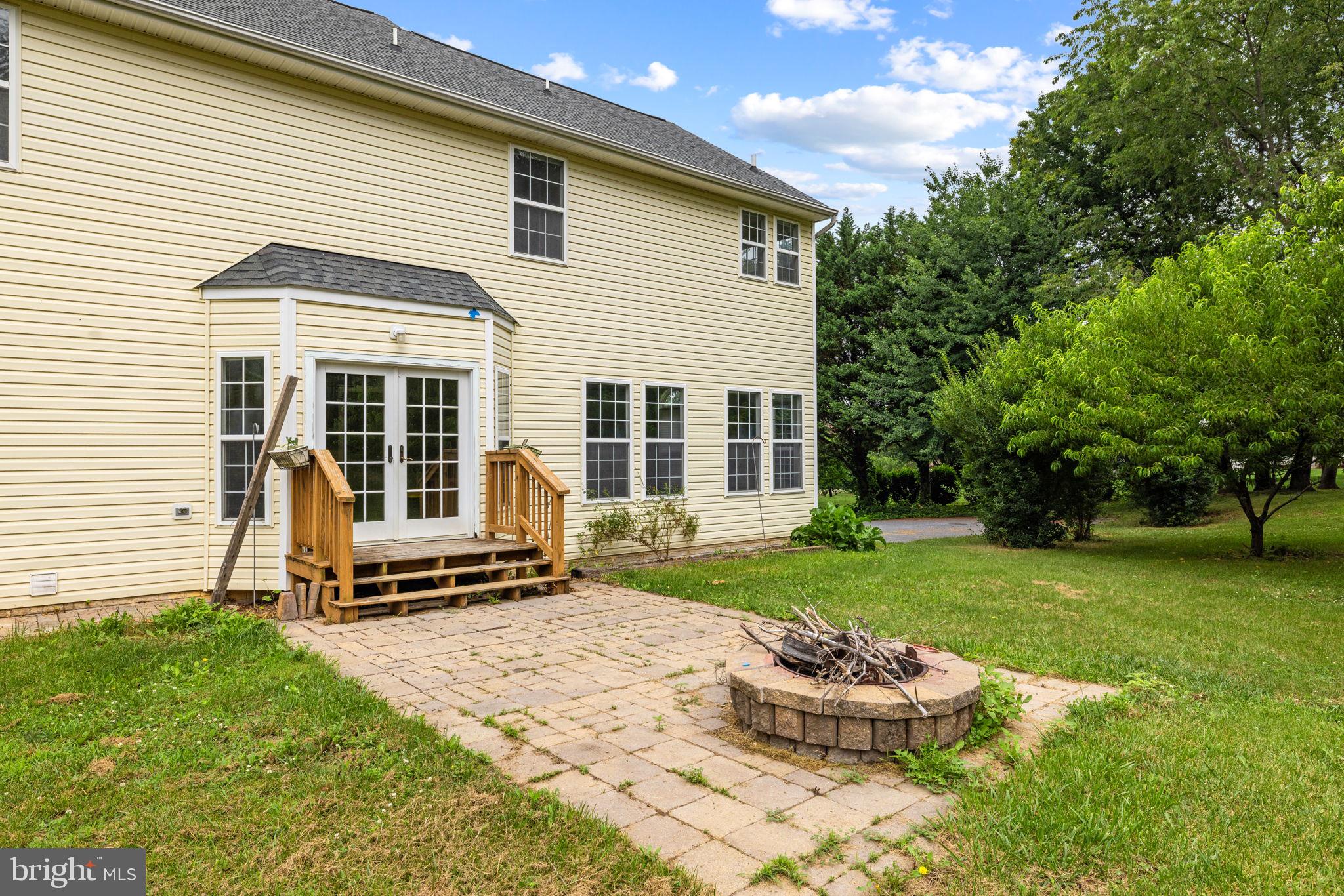 MEADOW BROOK - Residential