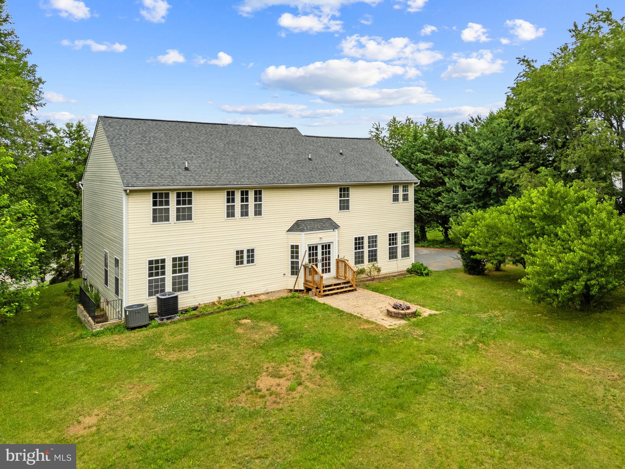 MEADOW BROOK - Residential
