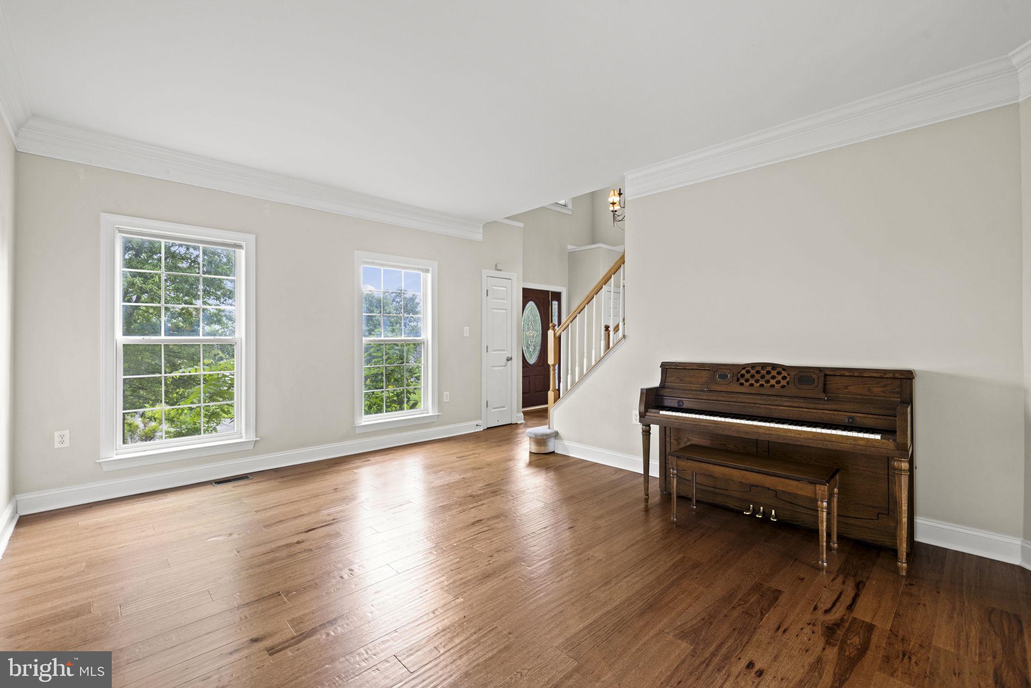 MEADOW BROOK - Residential