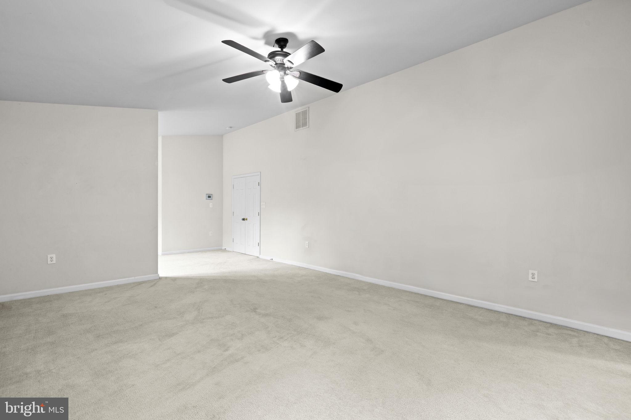 MEADOW BROOK - Residential
