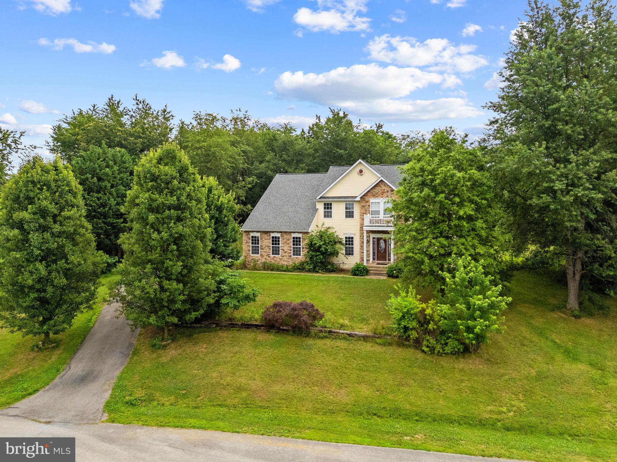MEADOW BROOK - Residential