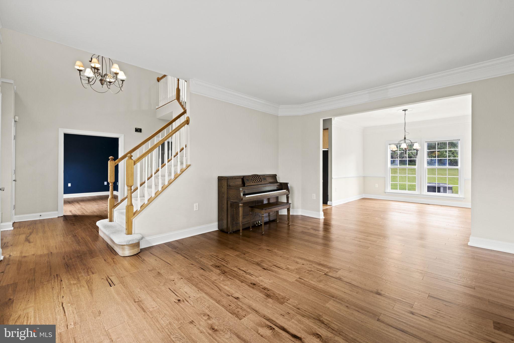 MEADOW BROOK - Residential