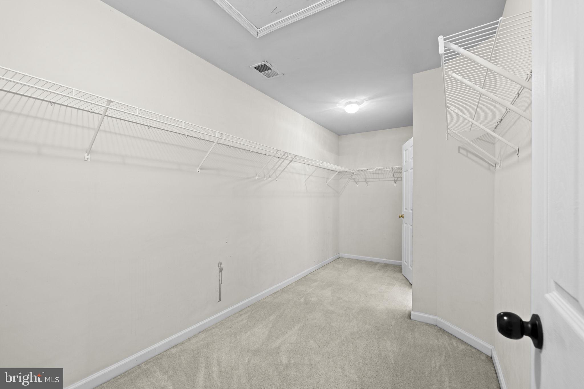 MEADOW BROOK - Residential