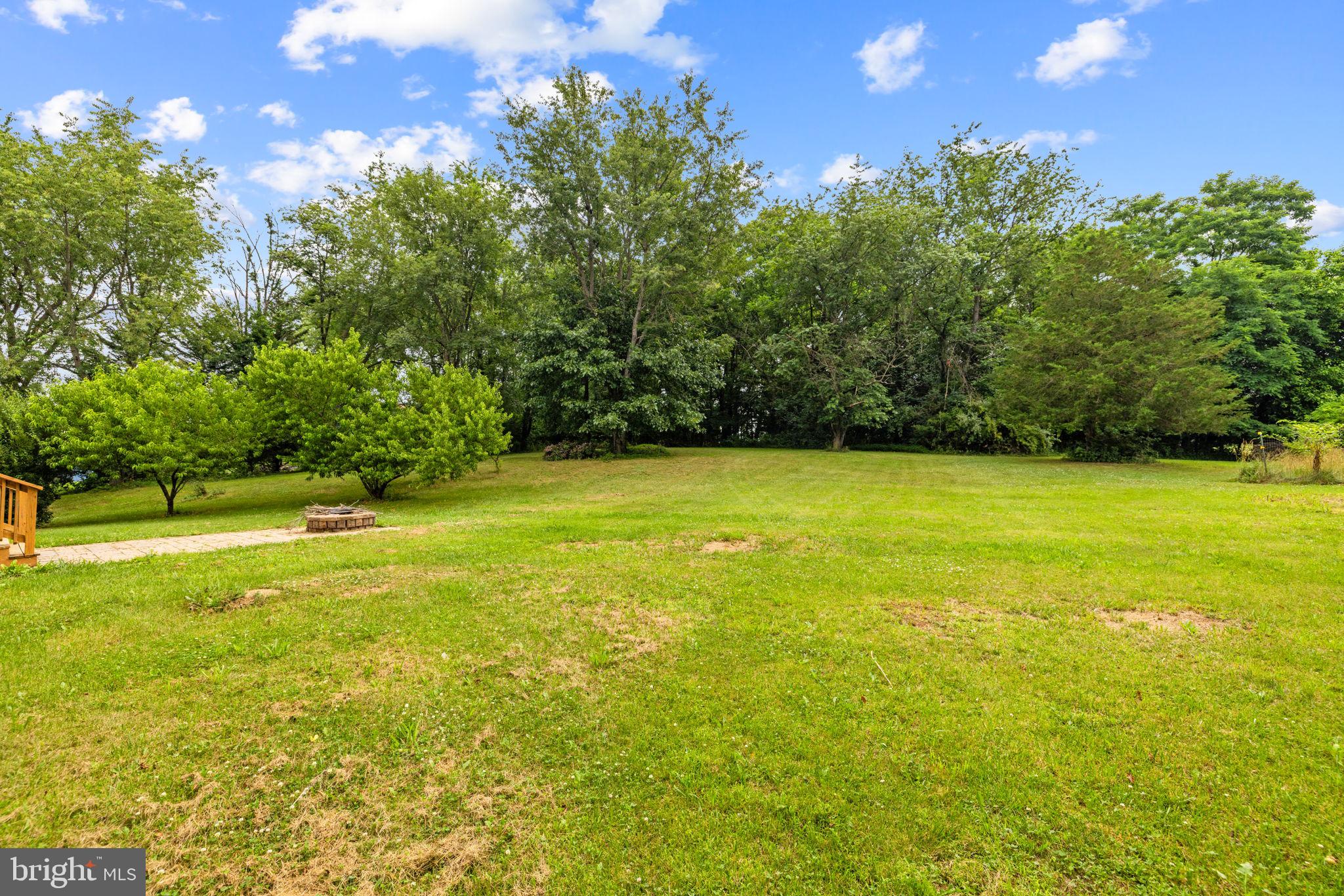 MEADOW BROOK - Residential