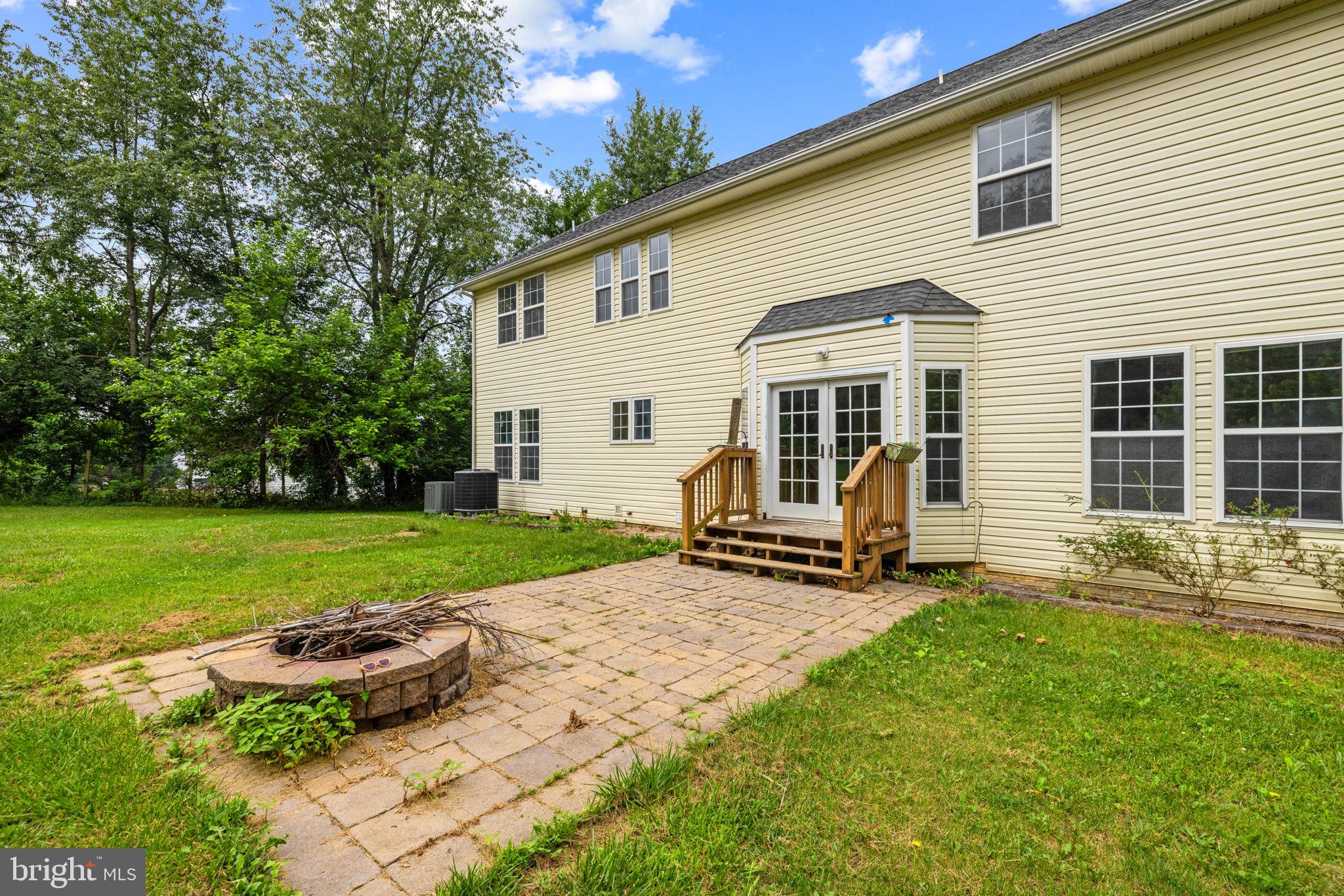 MEADOW BROOK - Residential