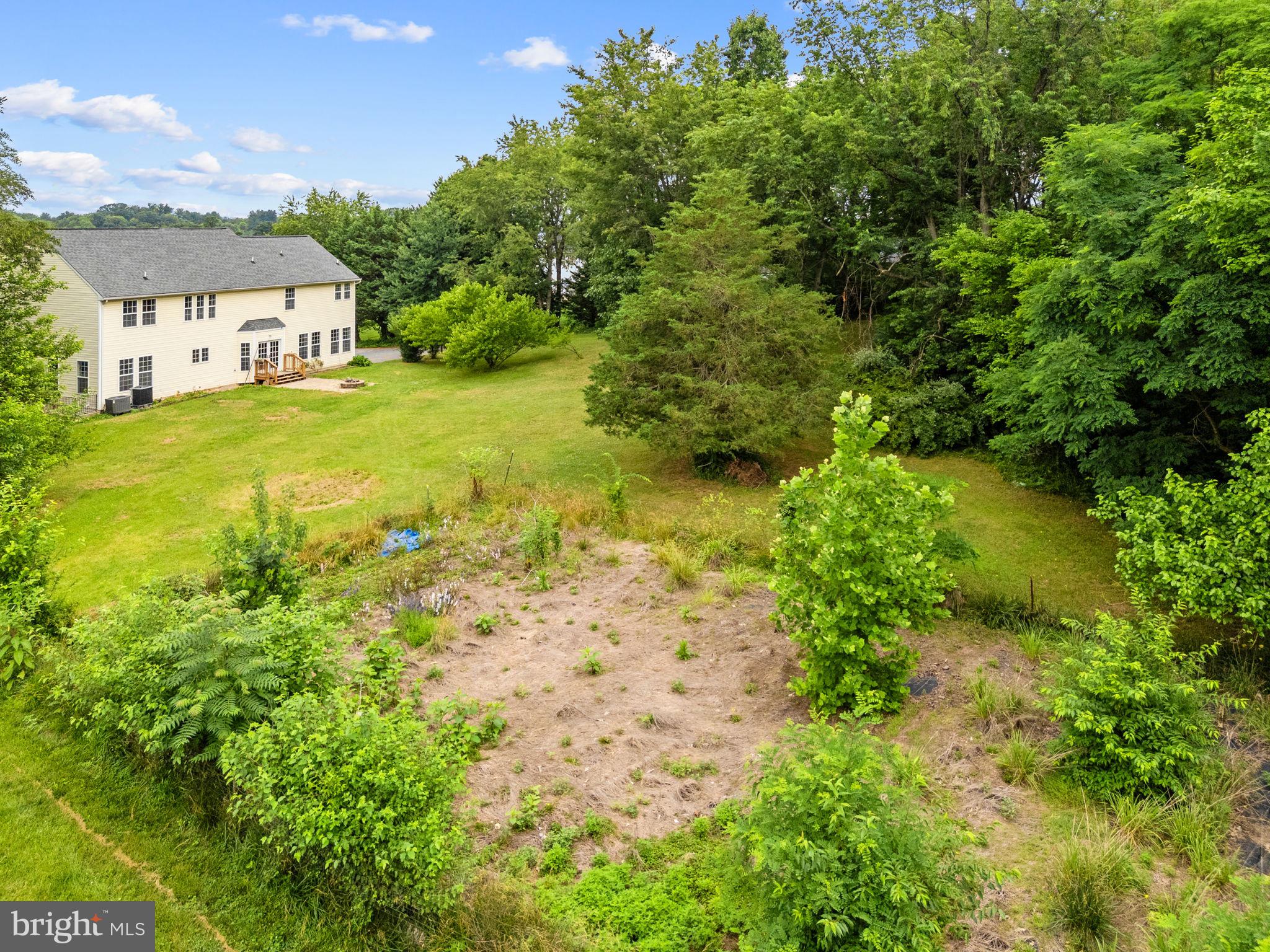 MEADOW BROOK - Residential