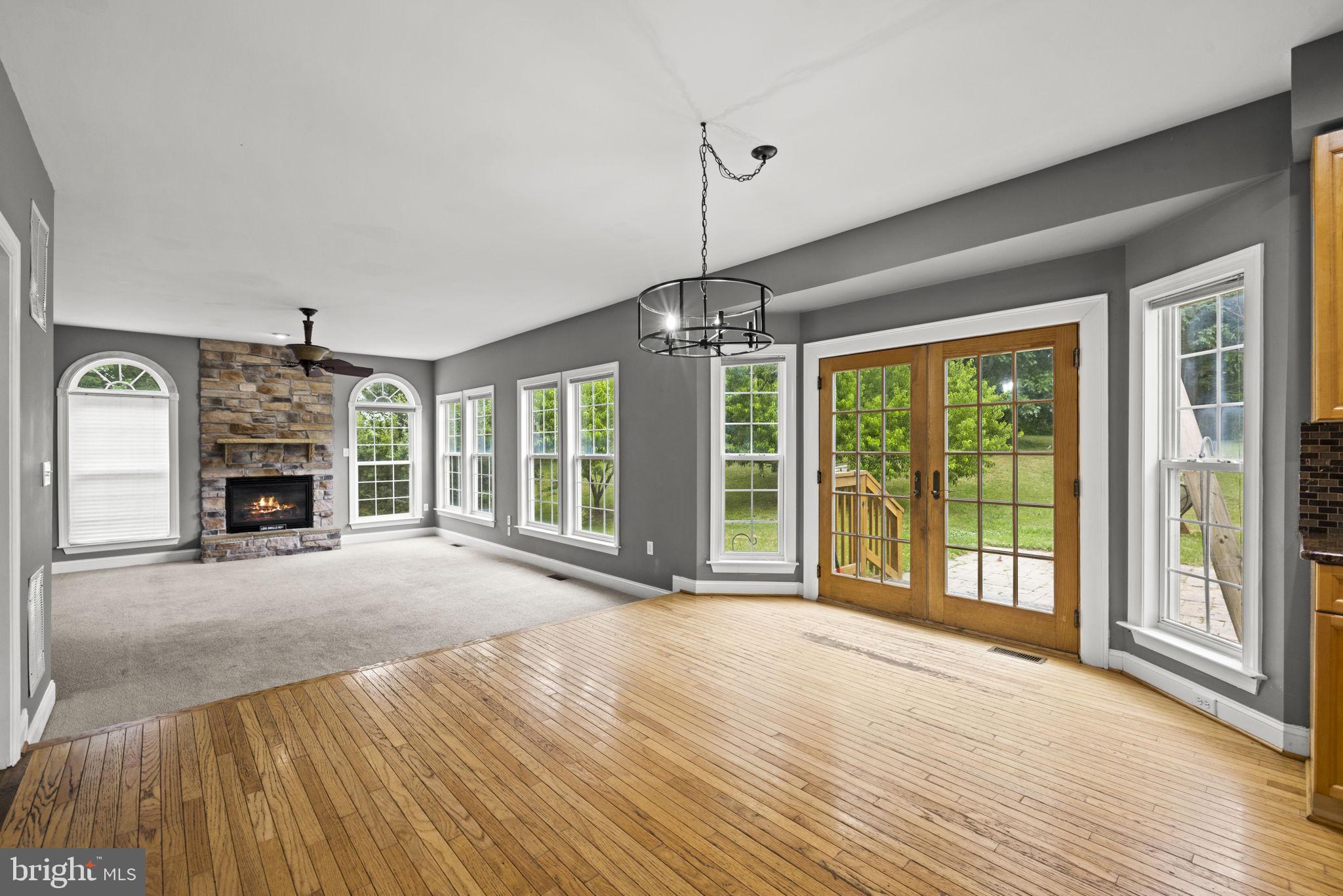 MEADOW BROOK - Residential