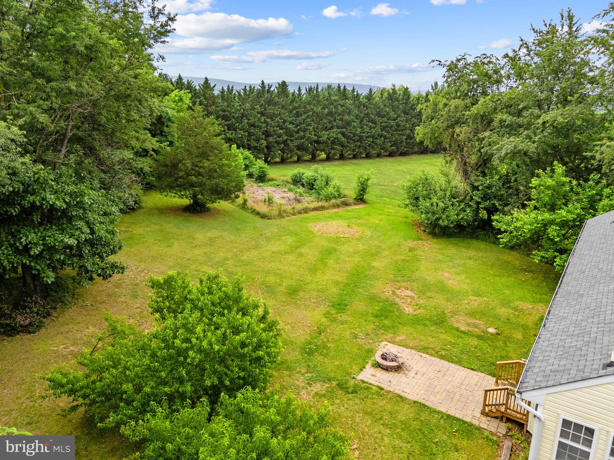 MEADOW BROOK - Residential
