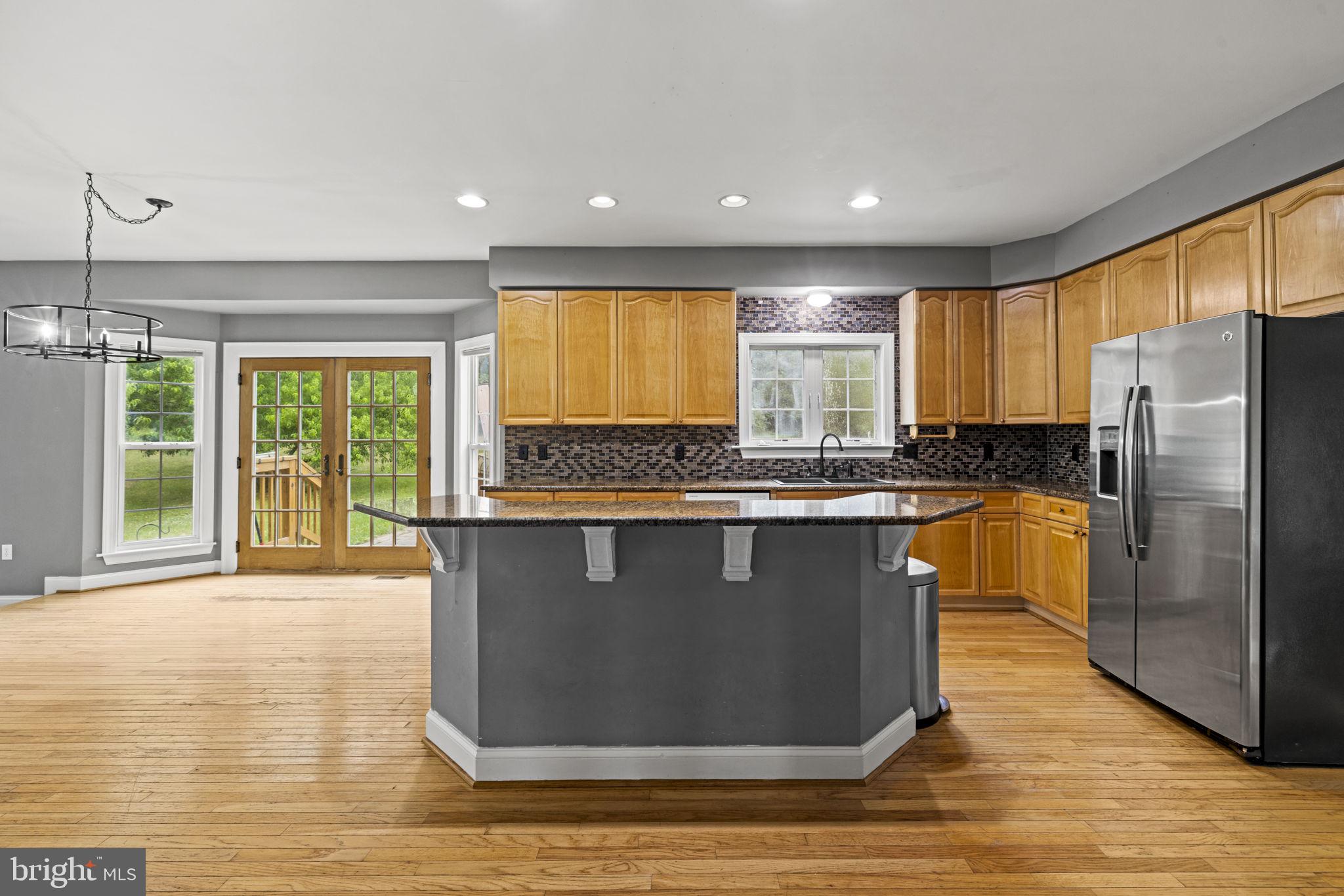 MEADOW BROOK - Residential