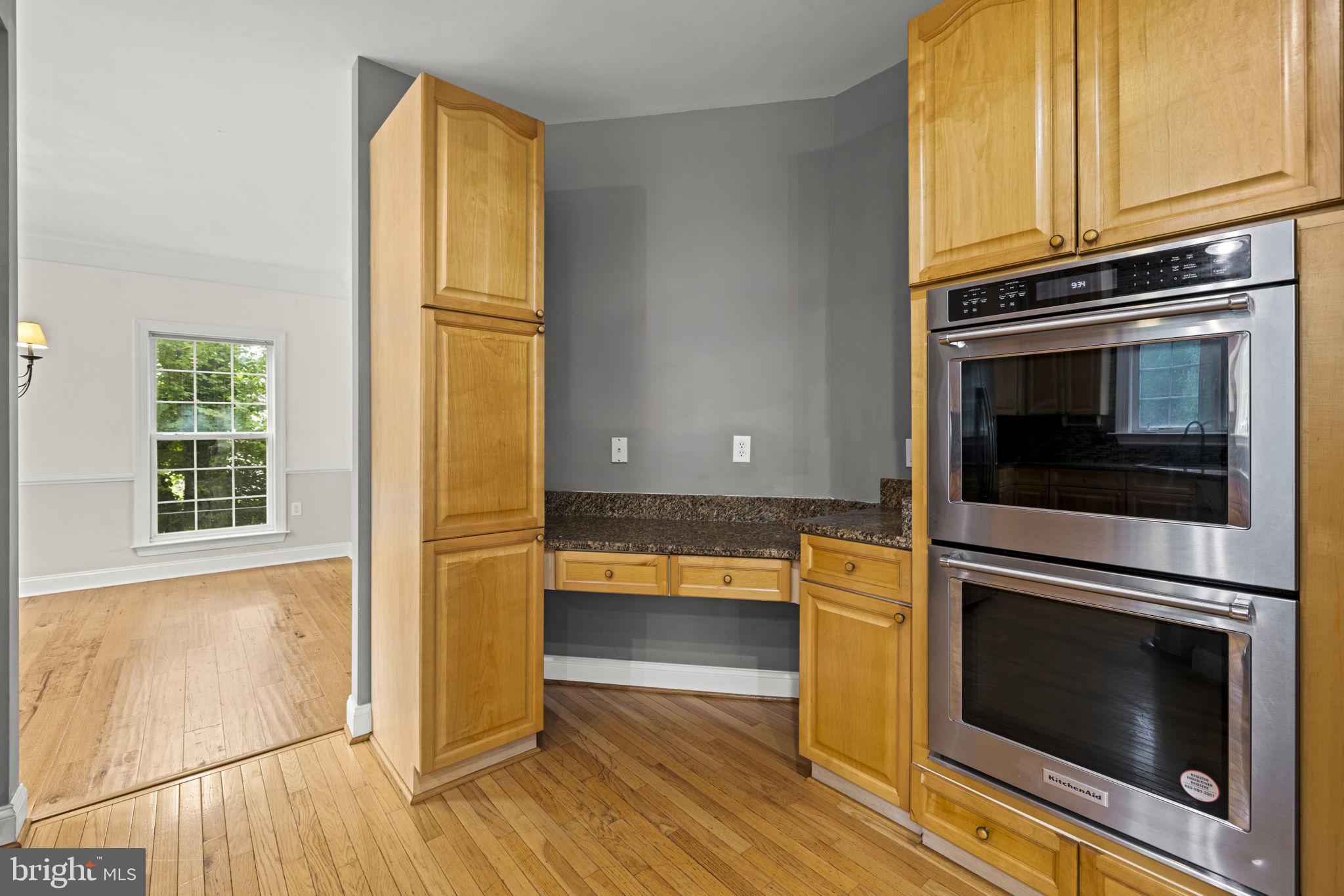 MEADOW BROOK - Residential