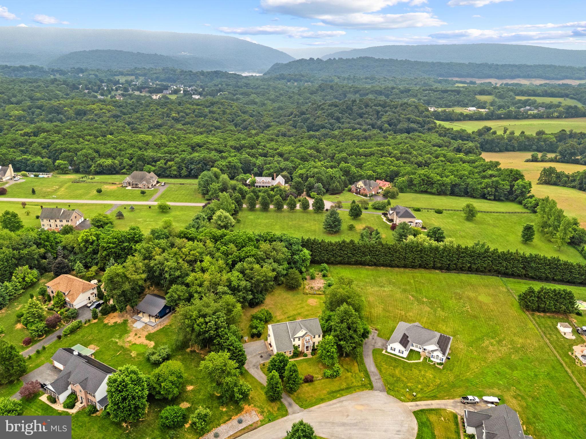 MEADOW BROOK - Residential