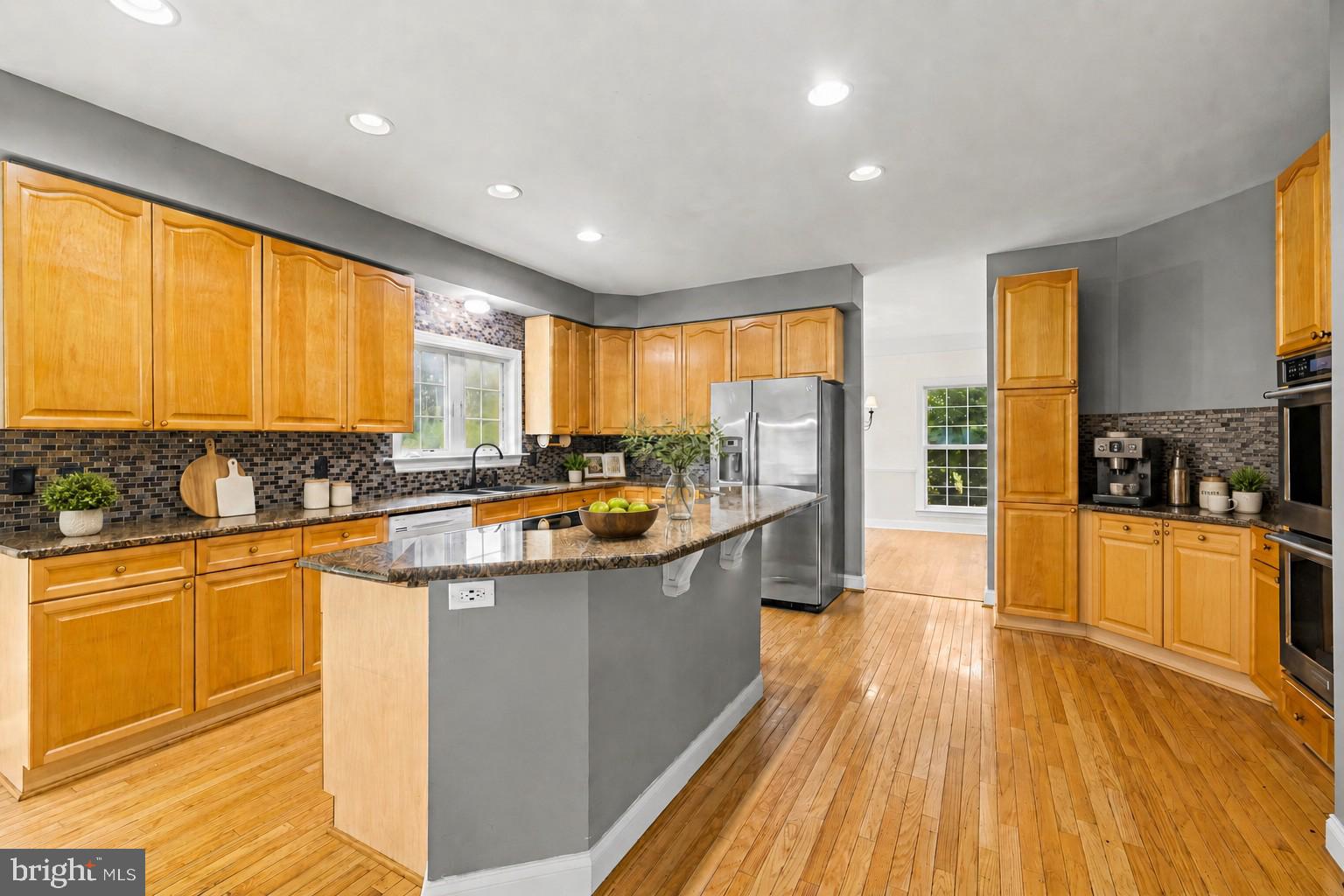 MEADOW BROOK - Residential