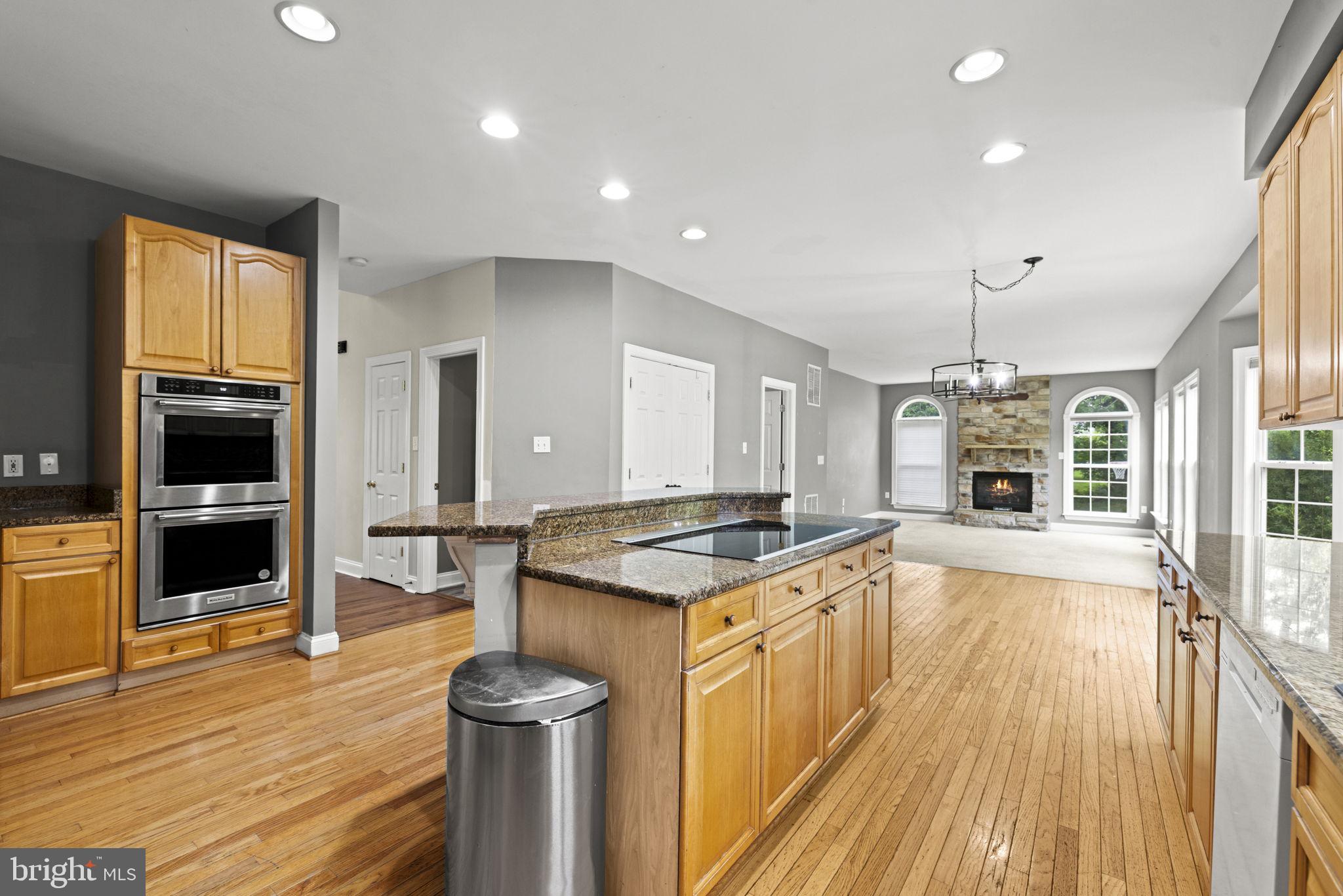 MEADOW BROOK - Residential