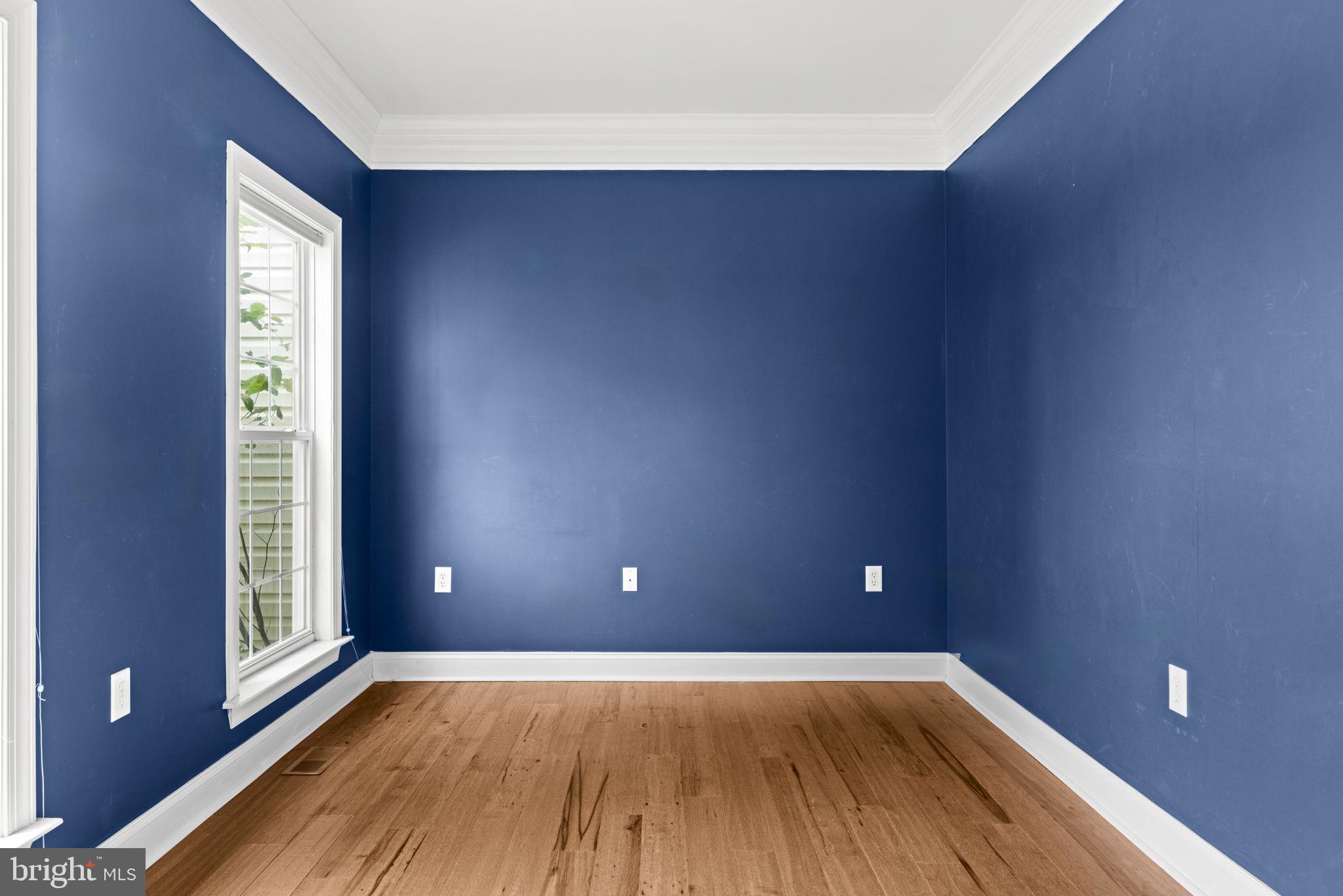 MEADOW BROOK - Residential