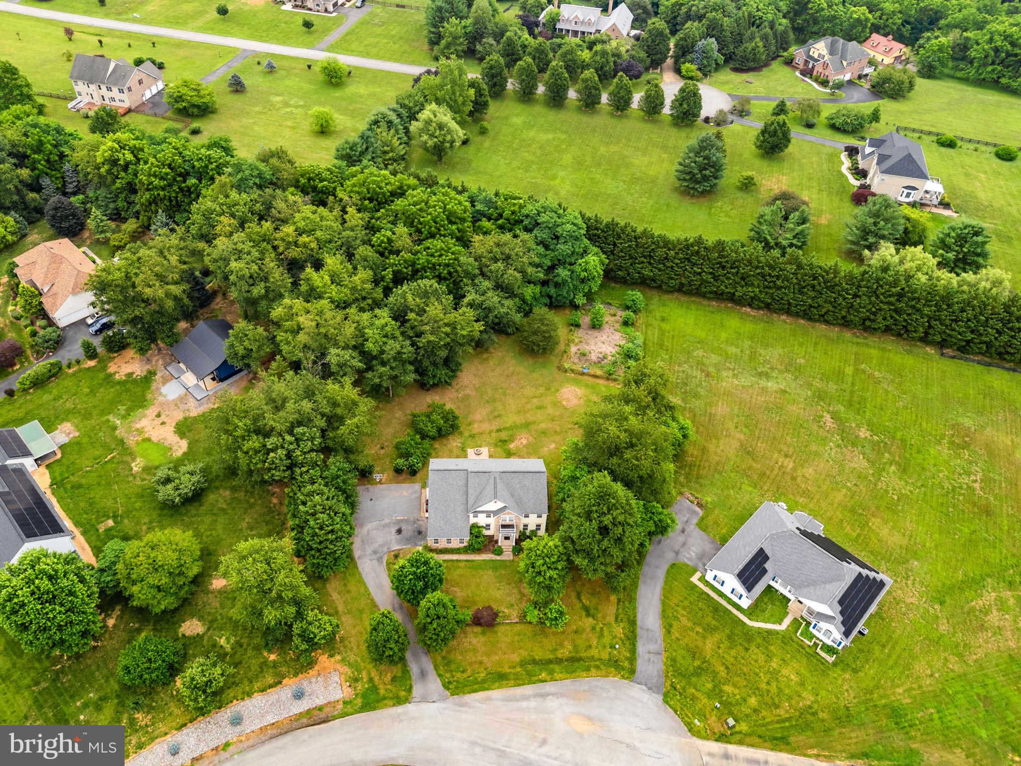 MEADOW BROOK - Residential