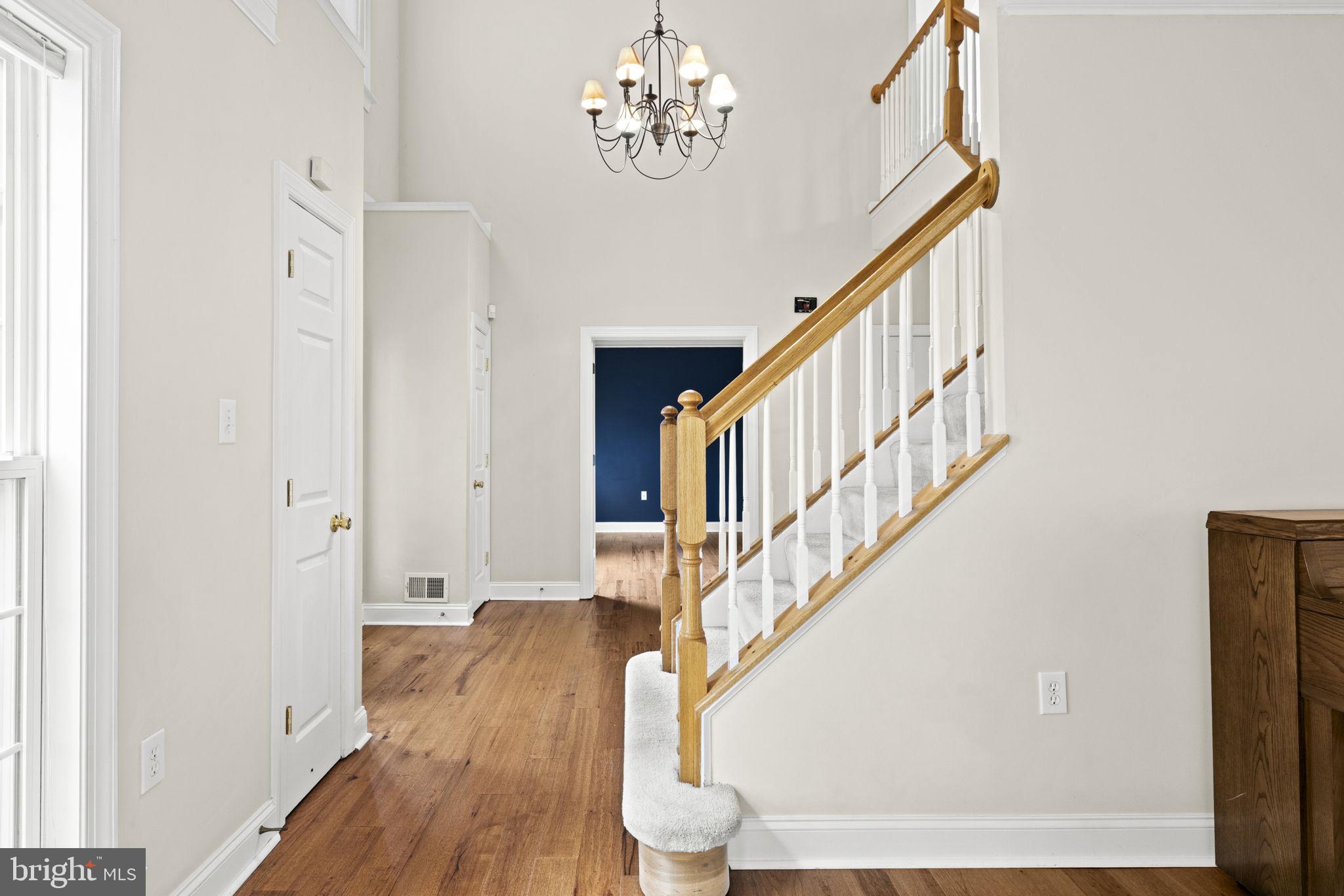 MEADOW BROOK - Residential