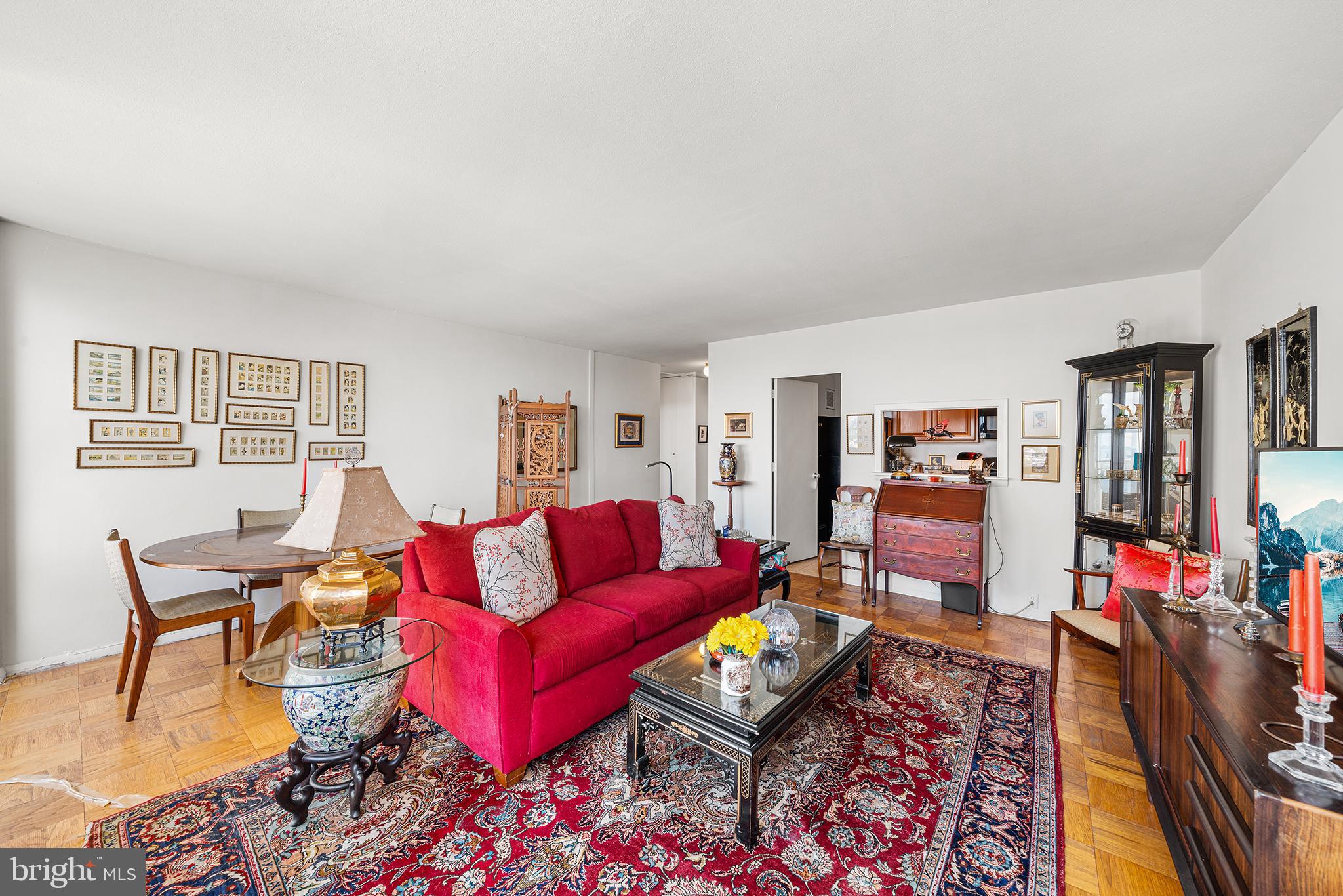 SOCIETY HILL - Residential