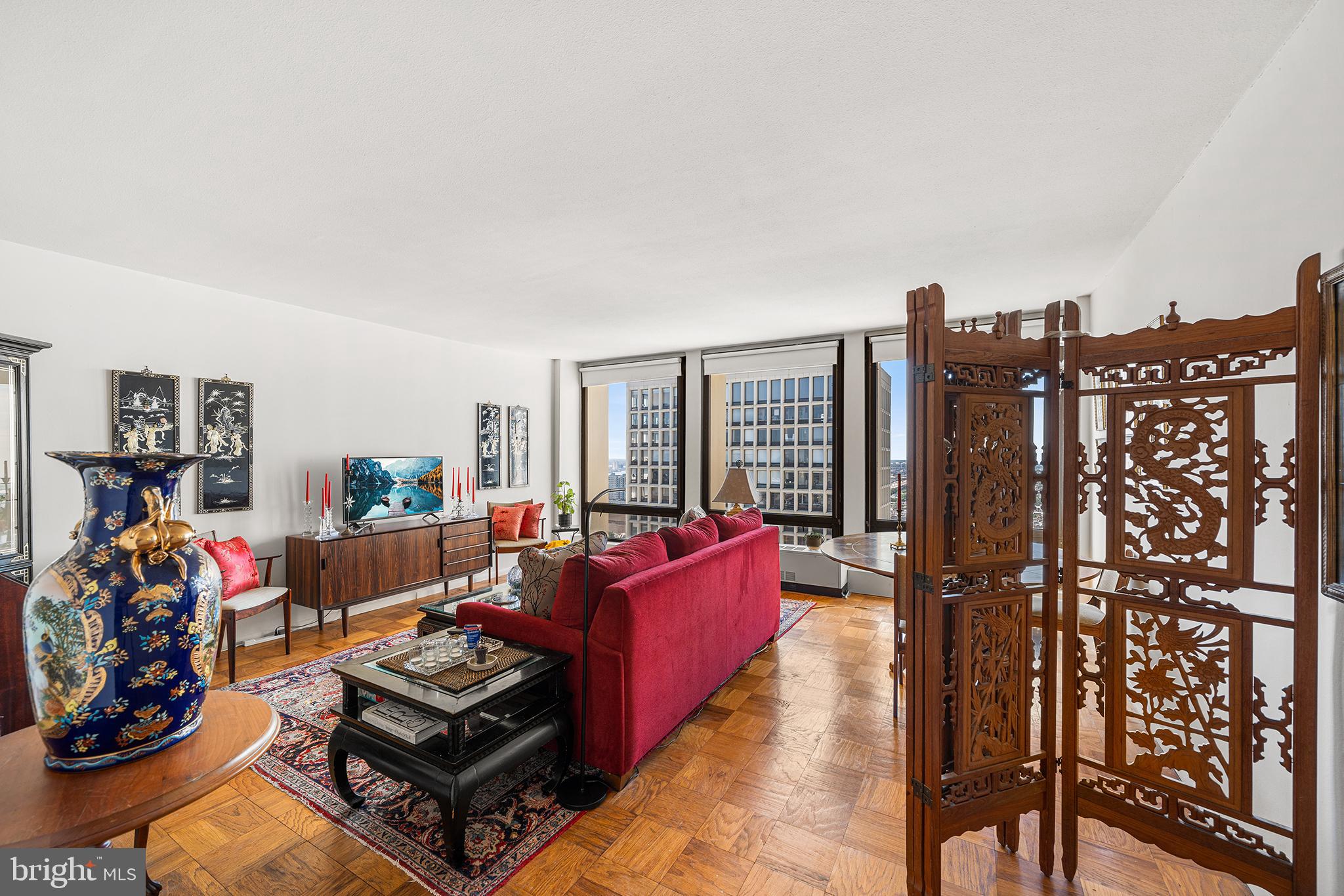 SOCIETY HILL - Residential