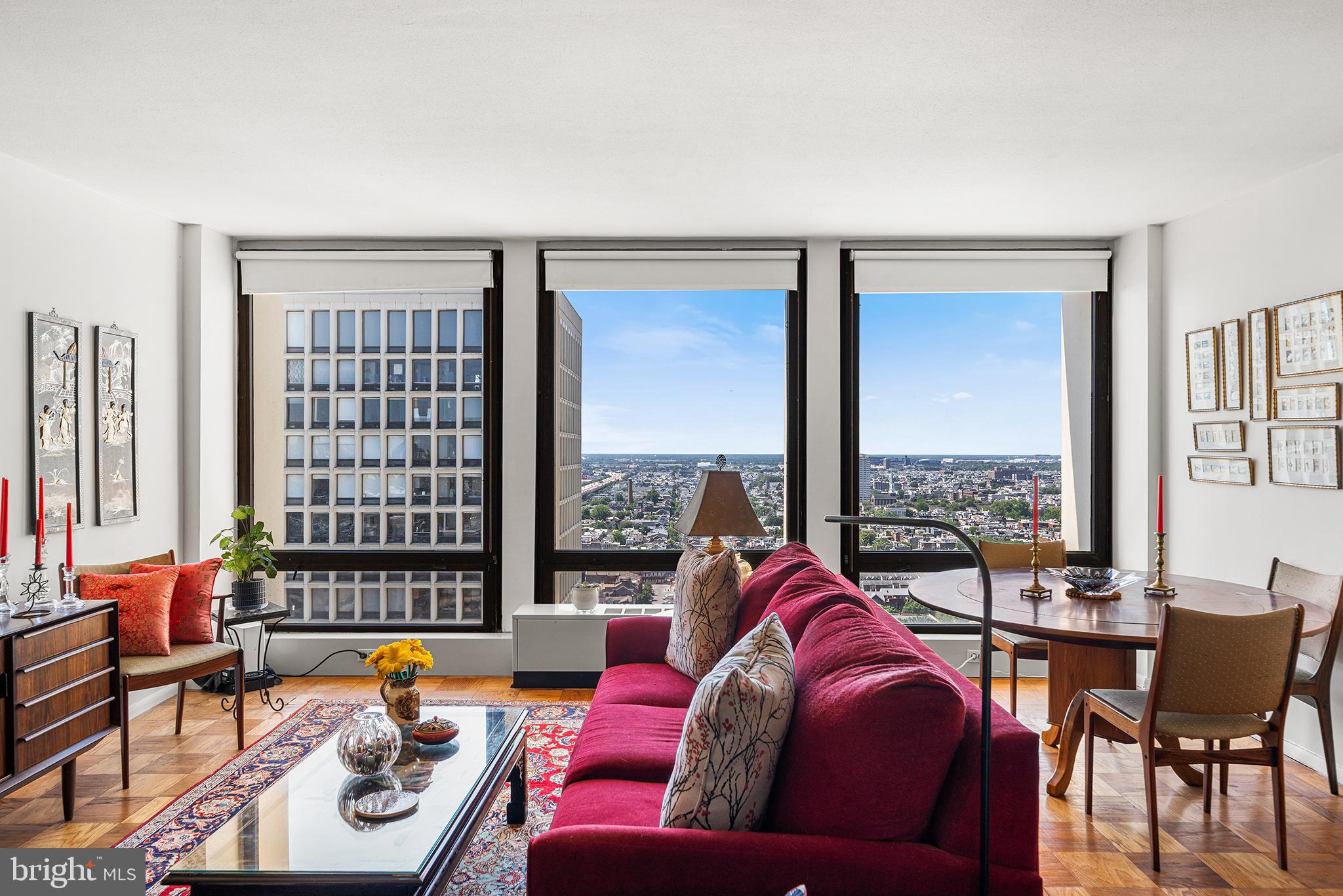 SOCIETY HILL - Residential