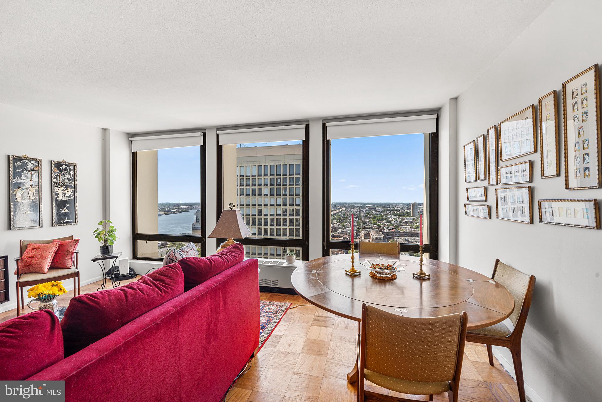 SOCIETY HILL - Residential