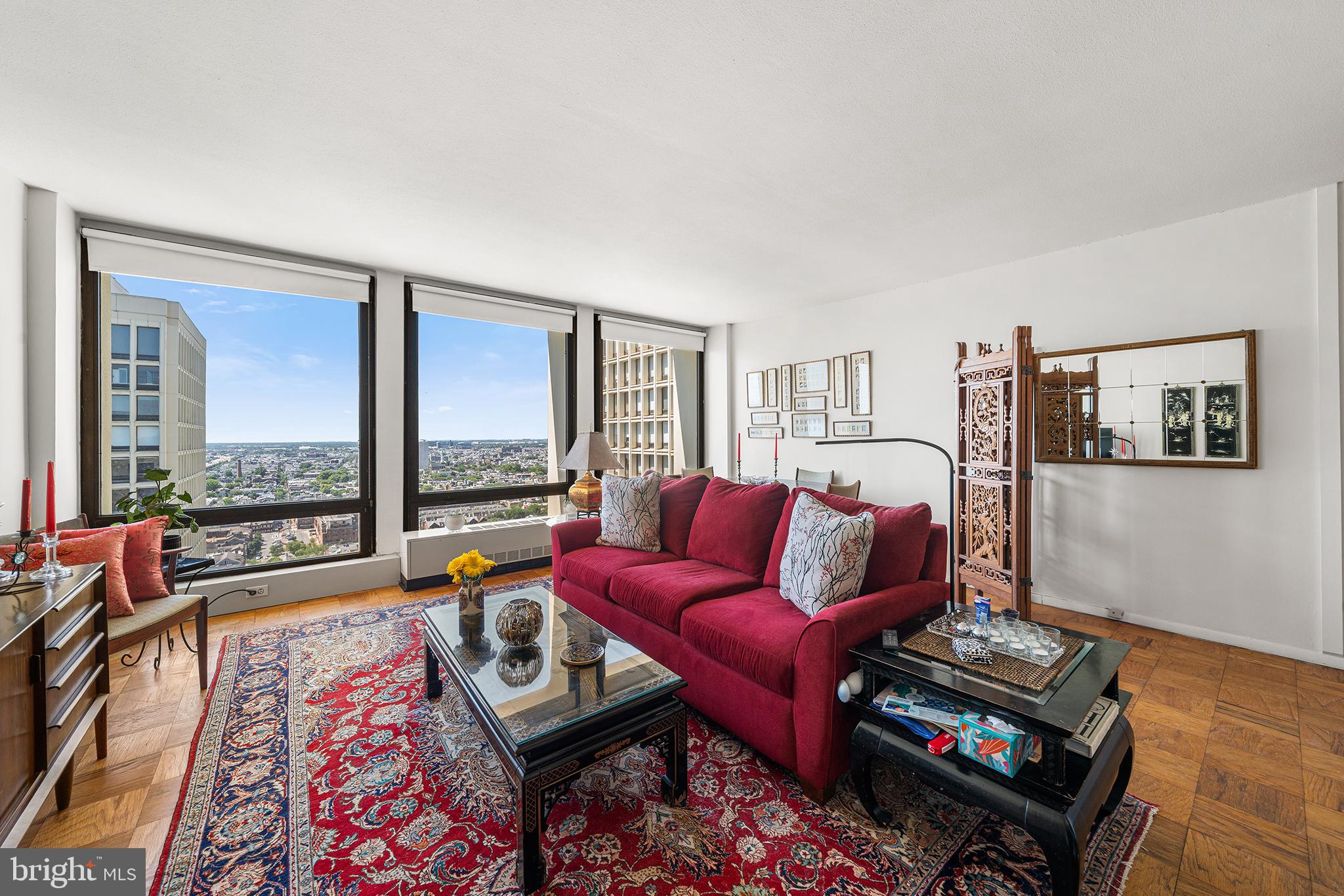 SOCIETY HILL - Residential