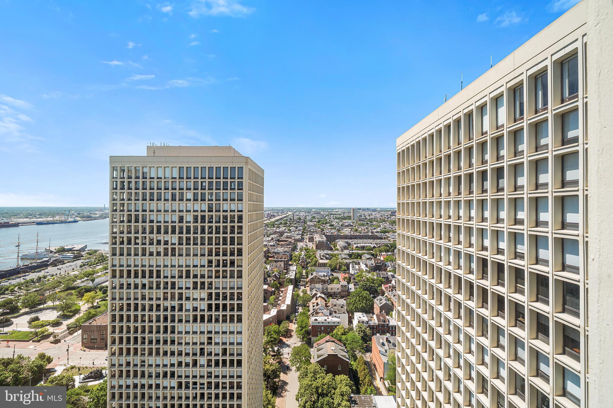SOCIETY HILL - Residential
