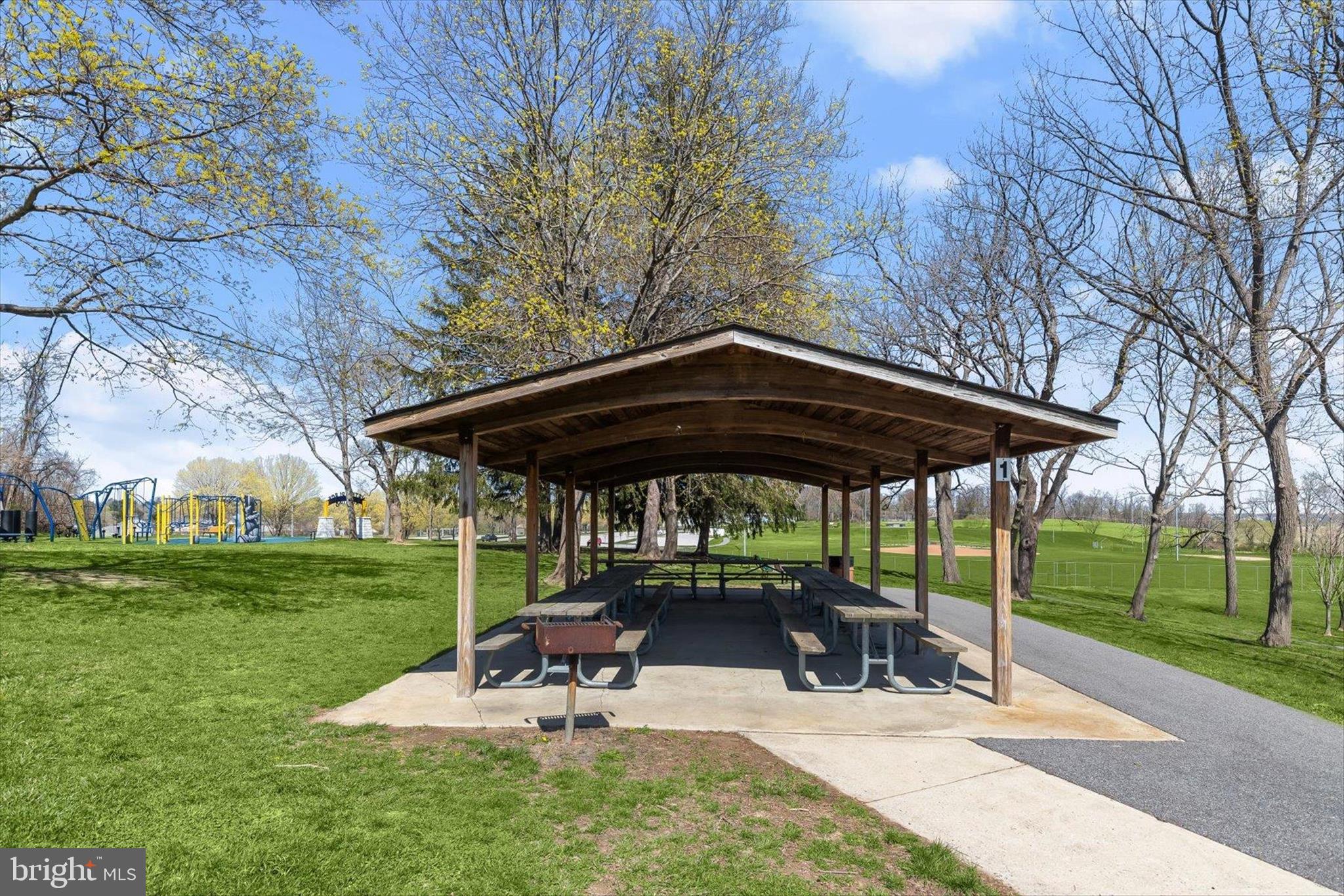 GRANDVIEW - Residential