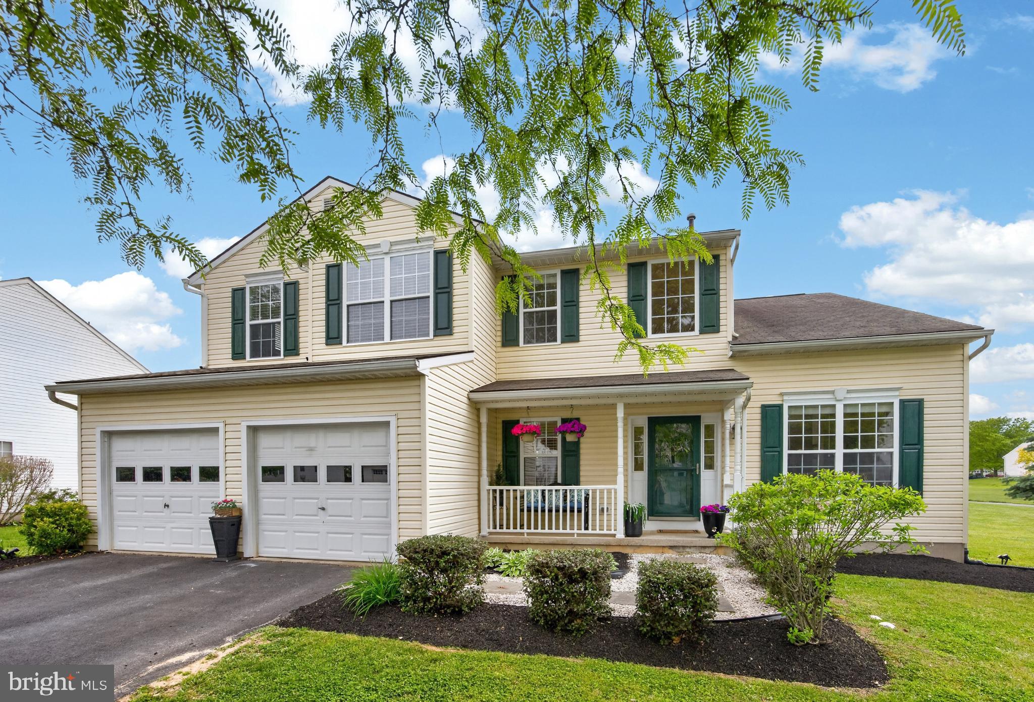 BRANFORD VILLAGE - Residential