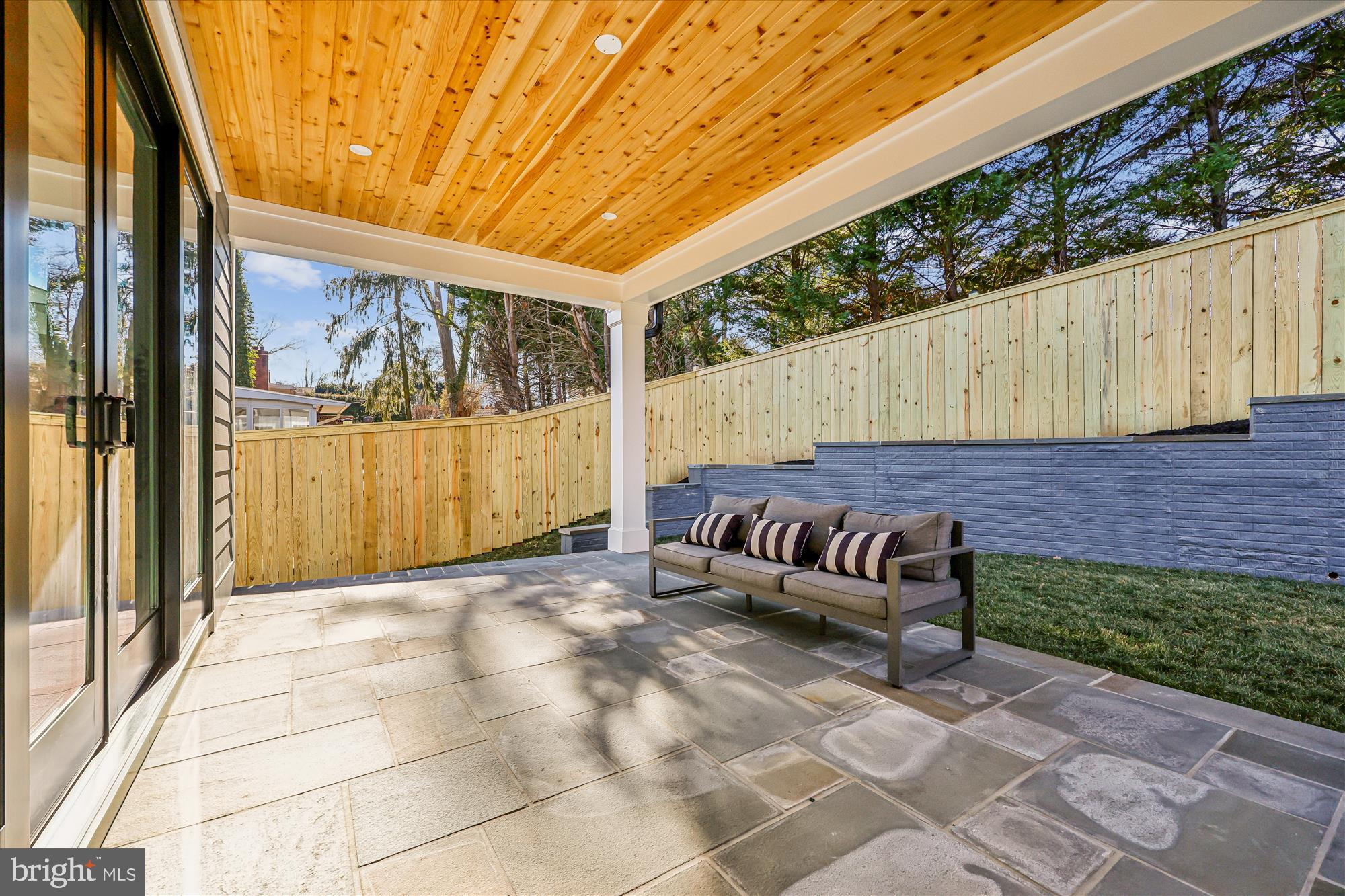 DUNLOP HILLS - Residential