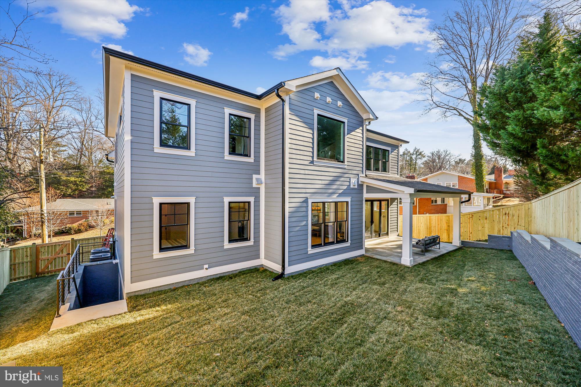 DUNLOP HILLS - Residential