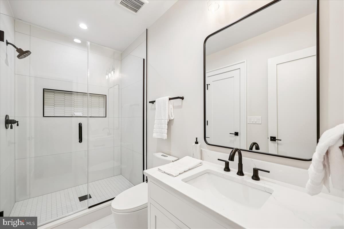DUNLOP HILLS - Residential