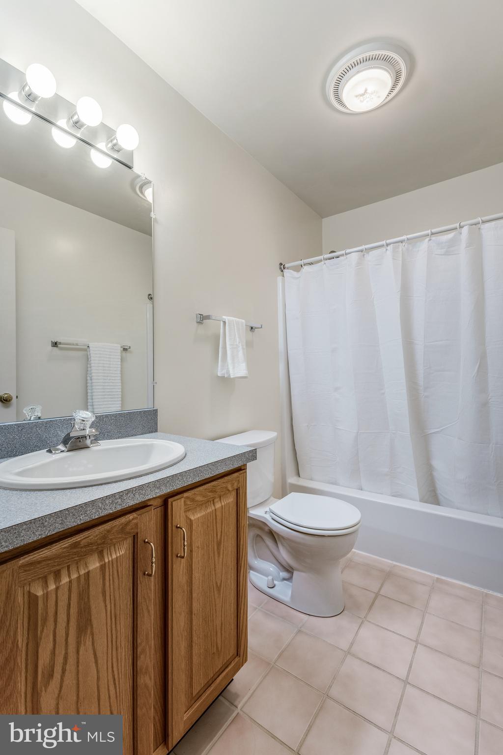 CENTENNIAL HILLS - Residential