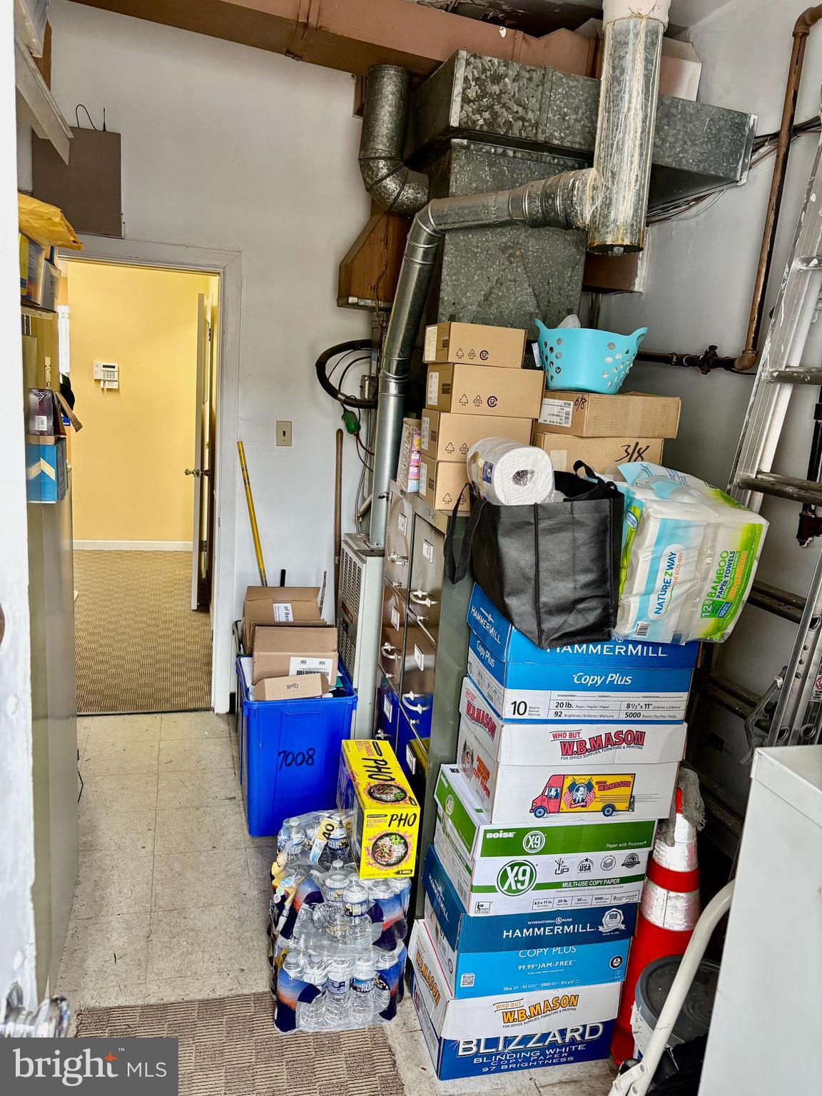 CASTOR GARDENS - Commercial Sale