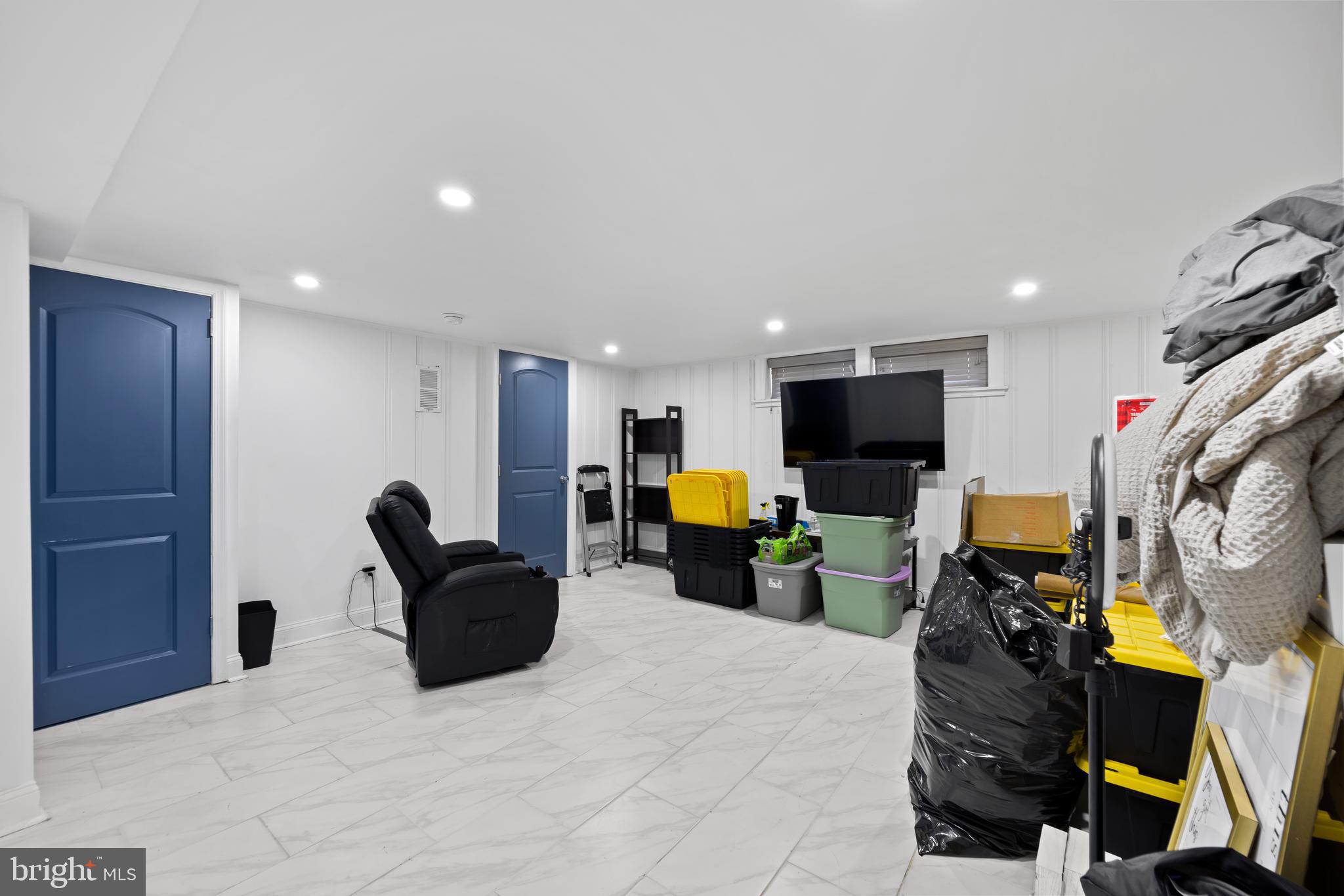 NEW NORTHWOOD - Residential