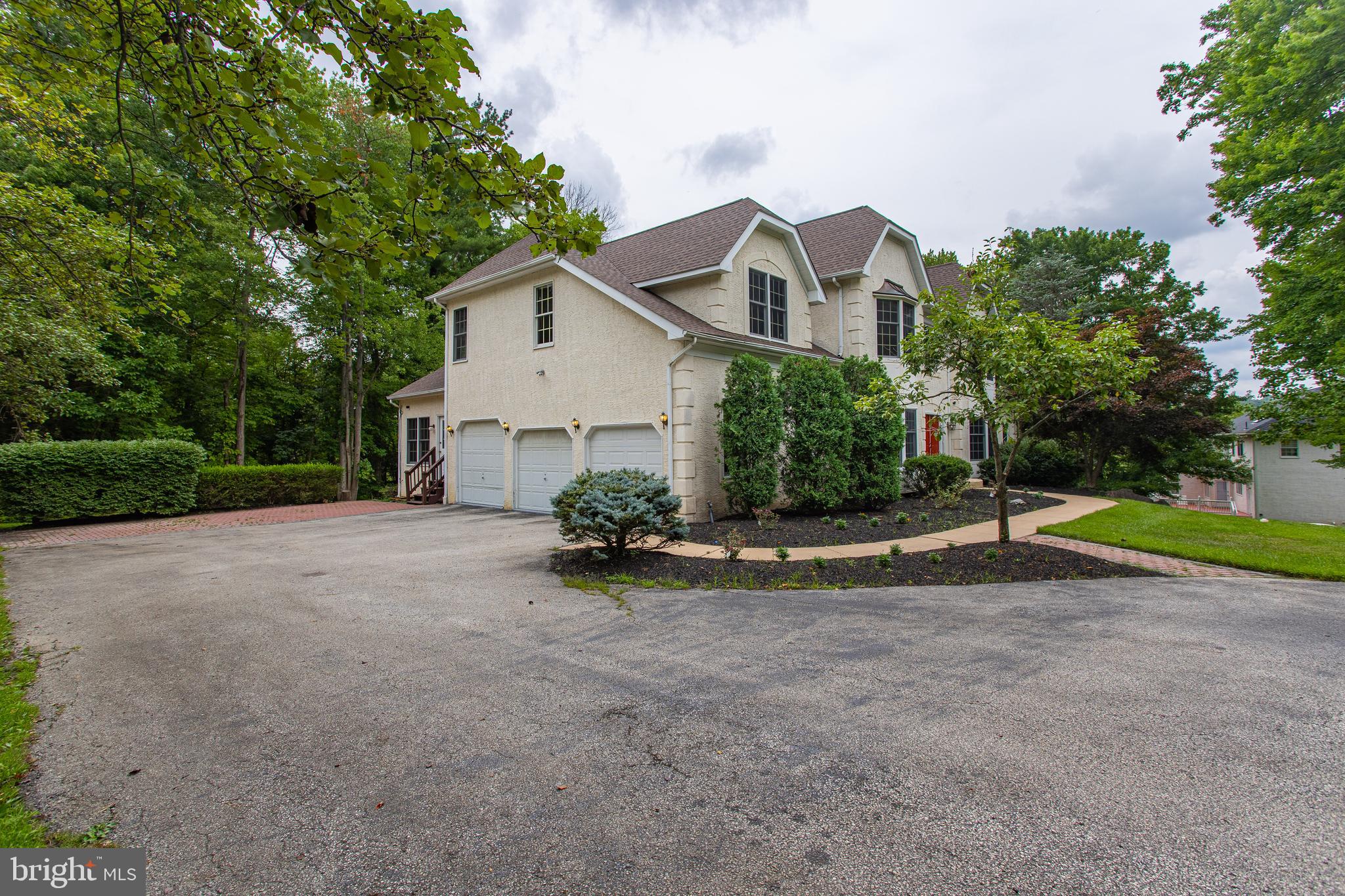 SPRINGTON CHASE - Residential