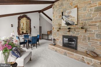 MY LADY'S MANOR - Residential