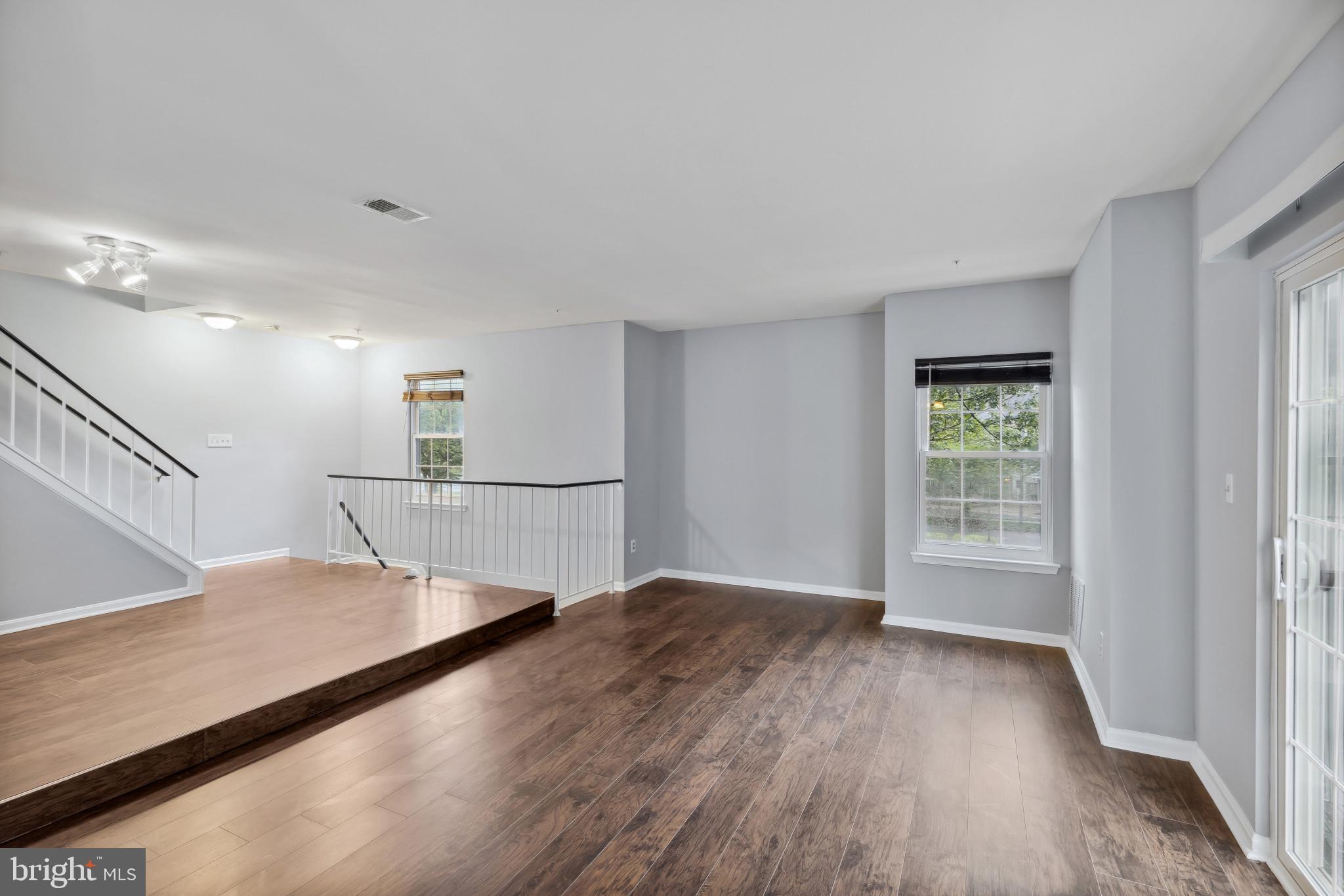 GLENSFORD CONDO - Residential
