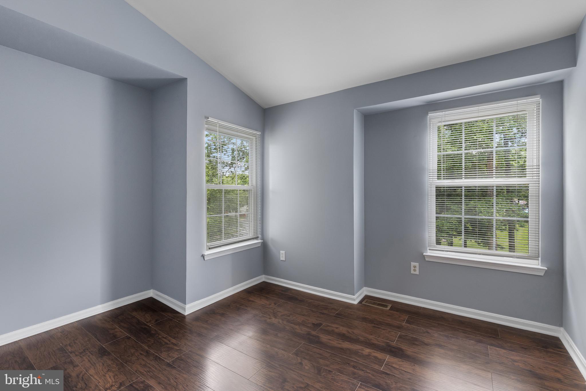 GLENSFORD CONDO - Residential