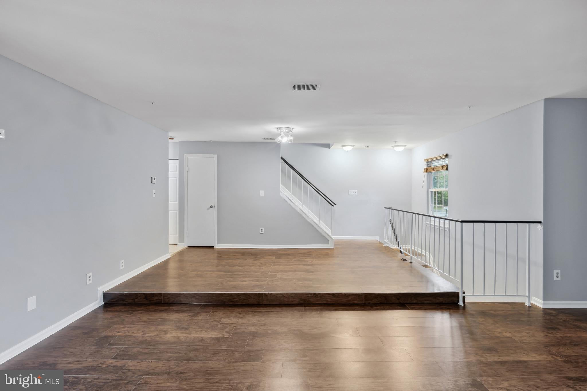 GLENSFORD CONDO - Residential