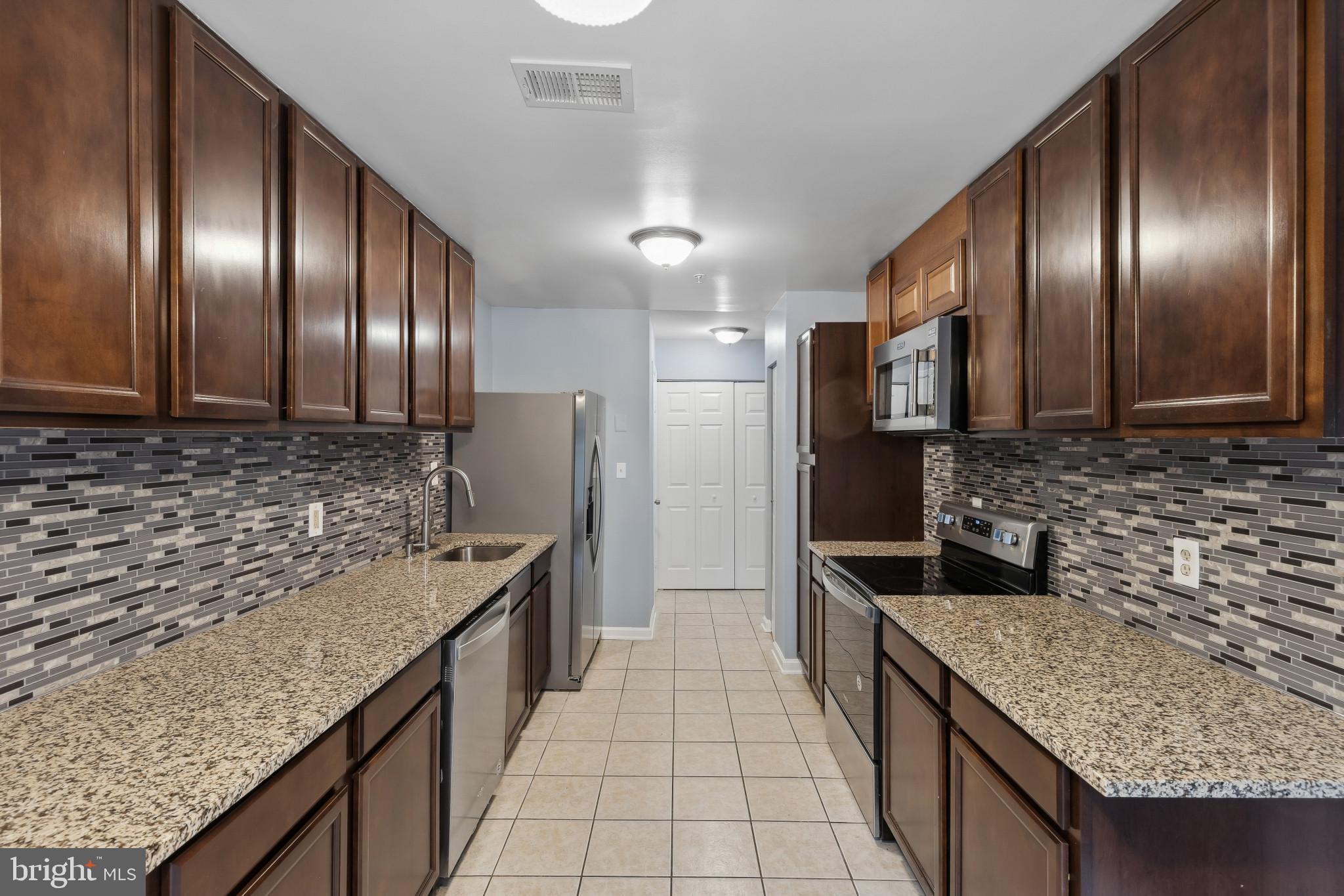 GLENSFORD CONDO - Residential