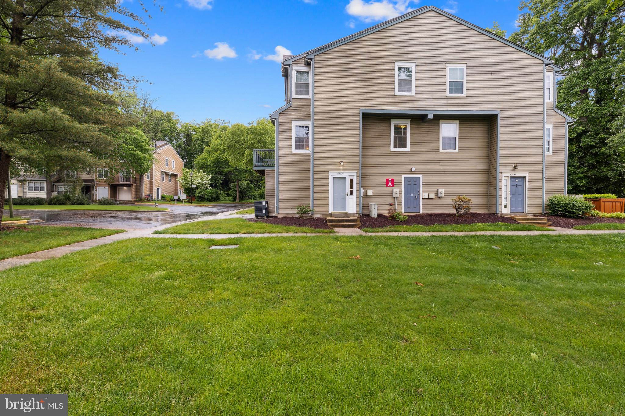 GLENSFORD CONDO - Residential