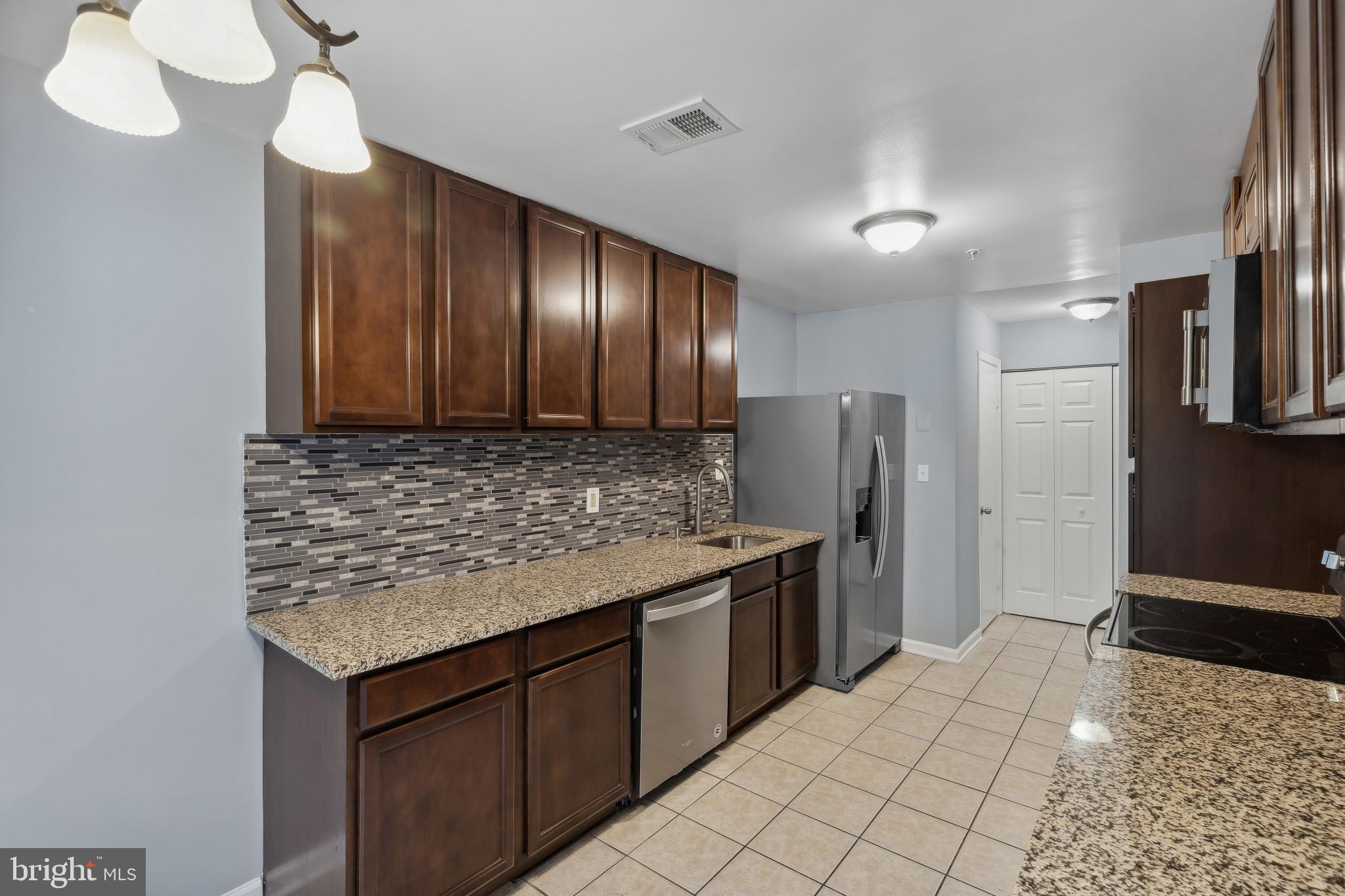 GLENSFORD CONDO - Residential